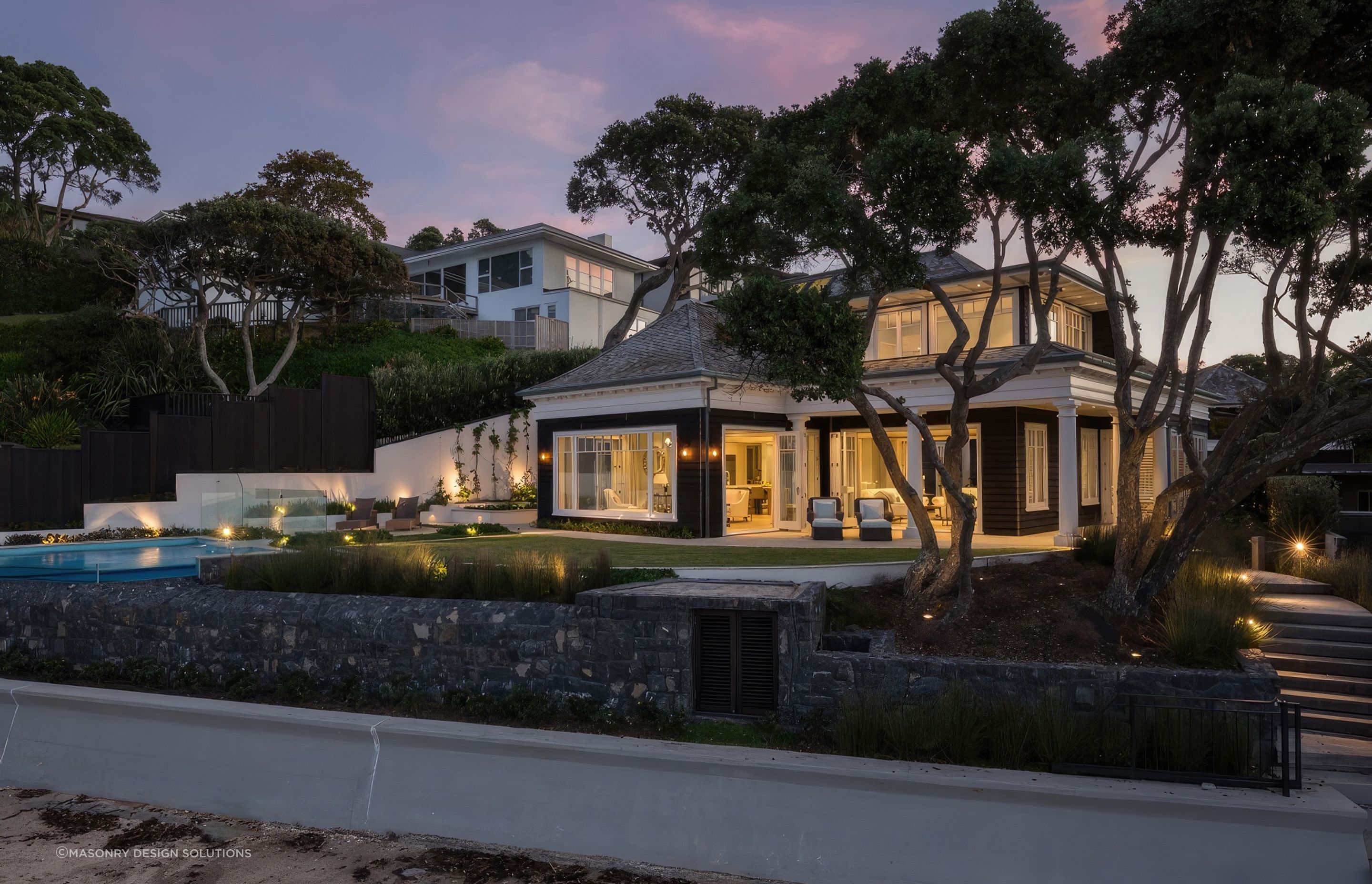 upTakapuna2fScaleWidthWzEwMDBd-fix-standard-scale-200x.jpg