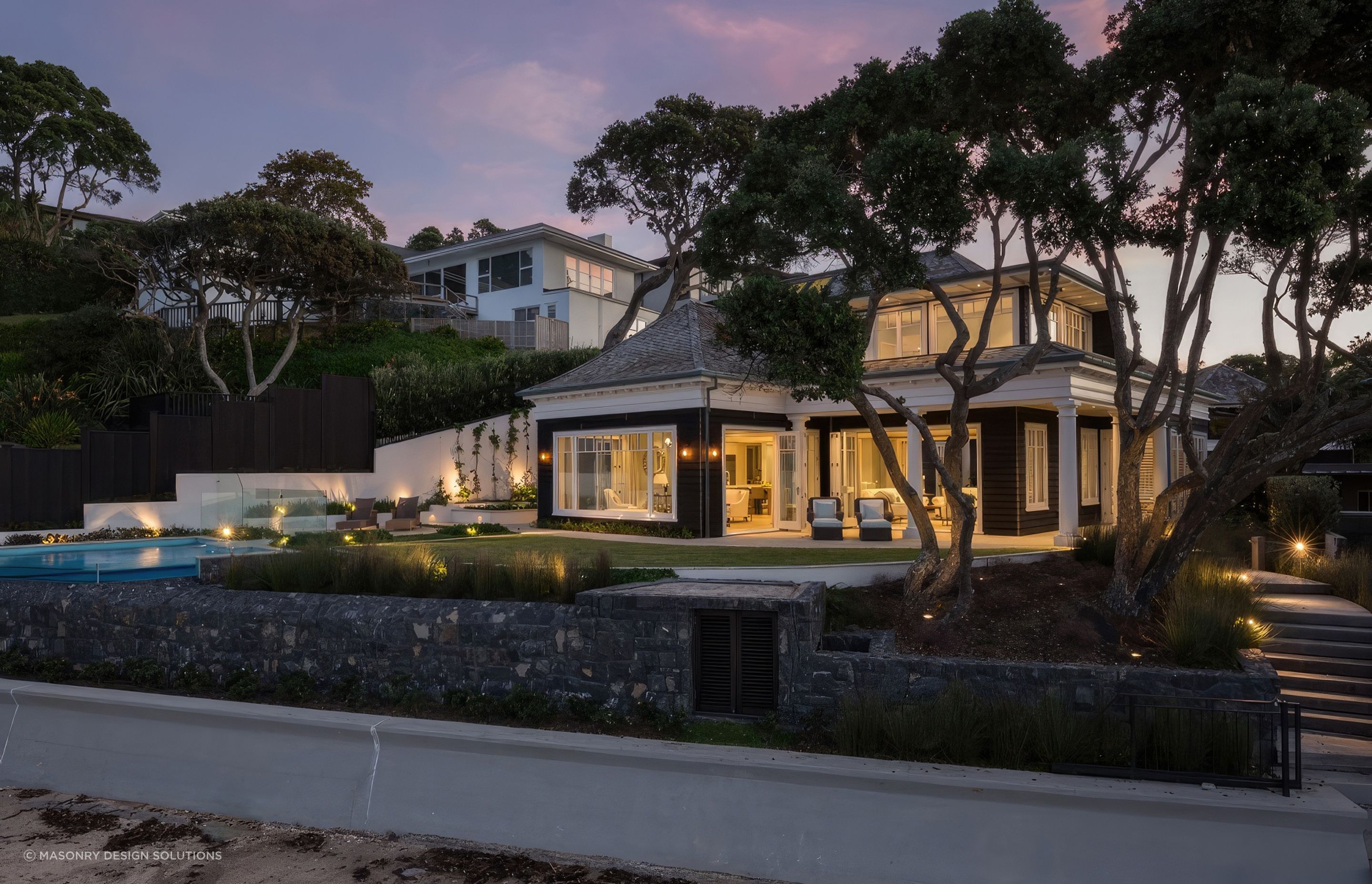 upTakapuna2fScaleWidthWzEwMDBd-fix-standard-scale-200x.jpg