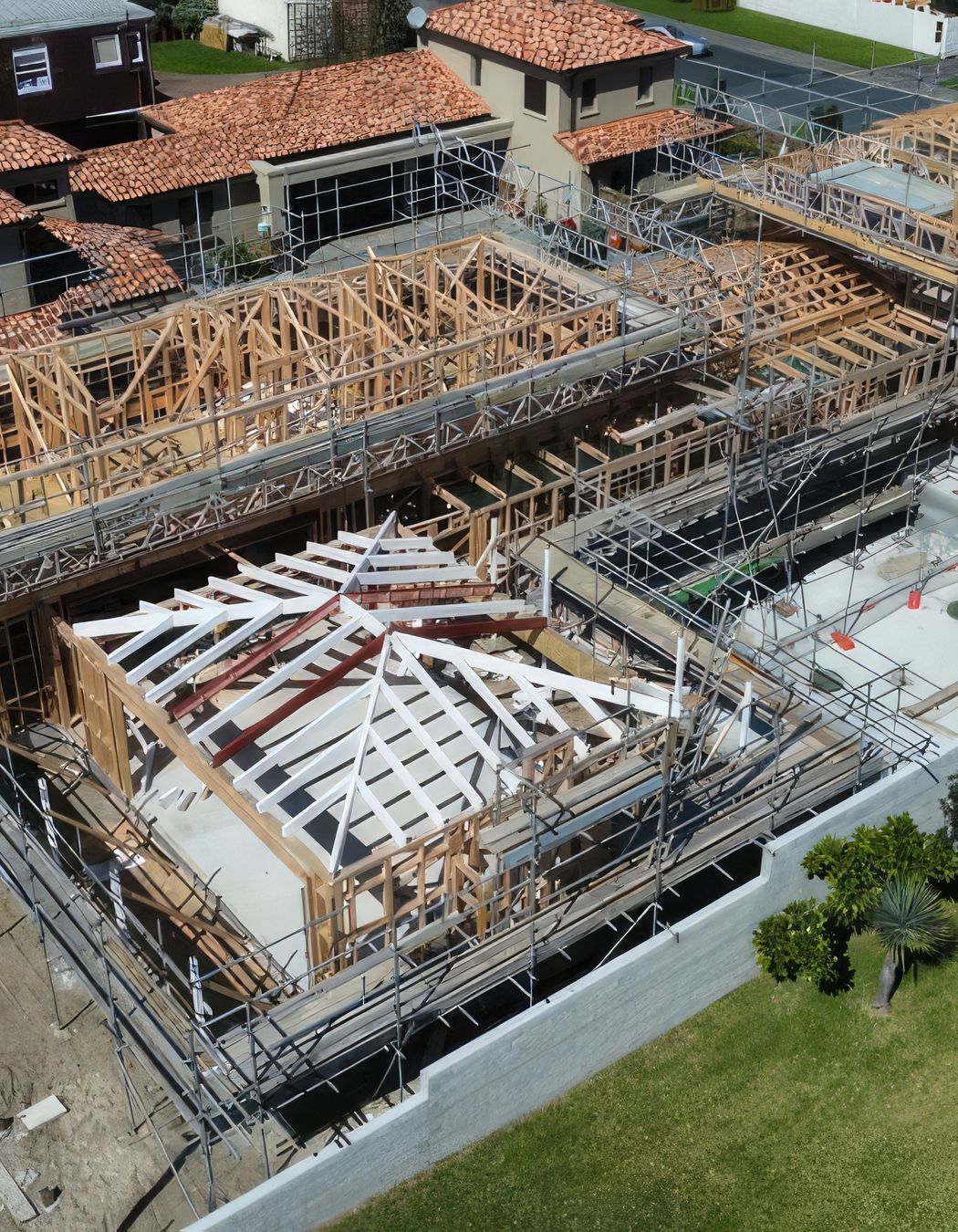 upnew-build-findlay-residental-manly-beach-framing-YD0rxbpR67tPxL0k-fix-standard-scale-400x.jpg