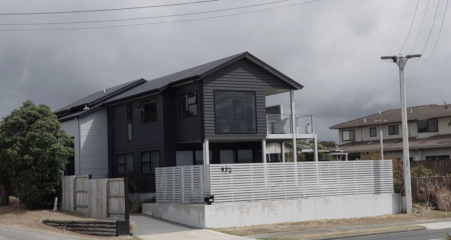 Papamoa House banner