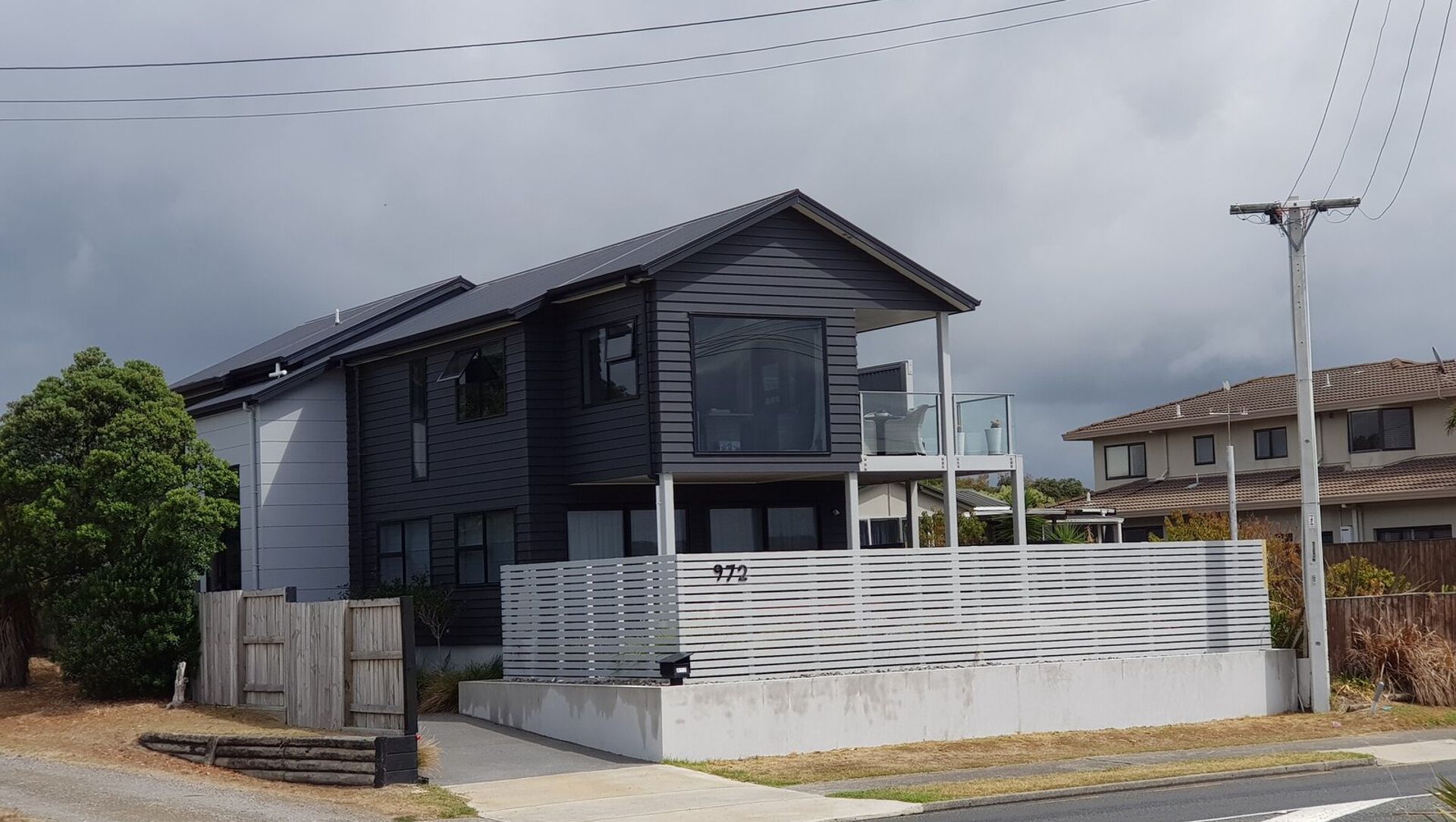 Papamoa House banner