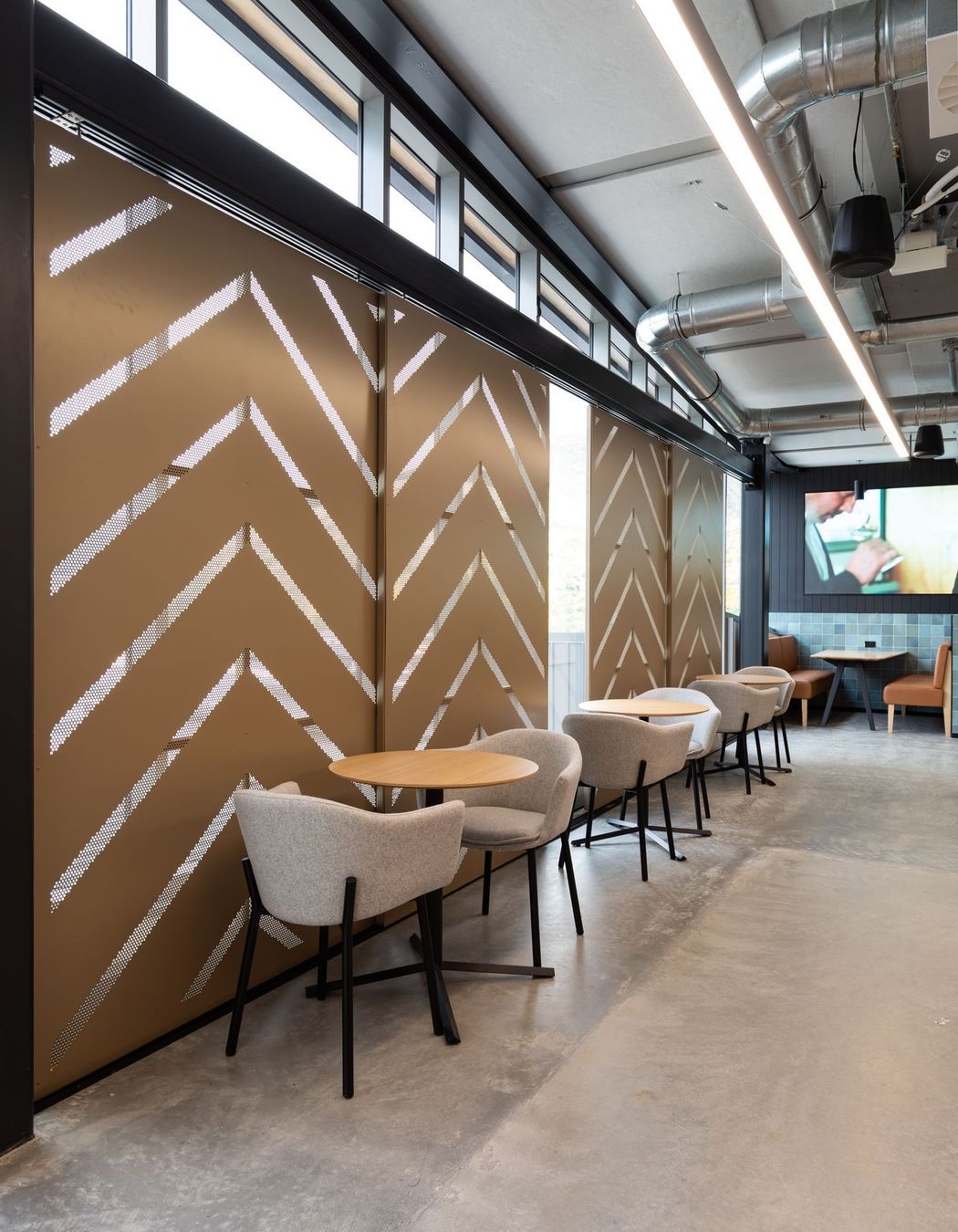 BNZ Partner Centre Queenstown by Warren and Mahoney