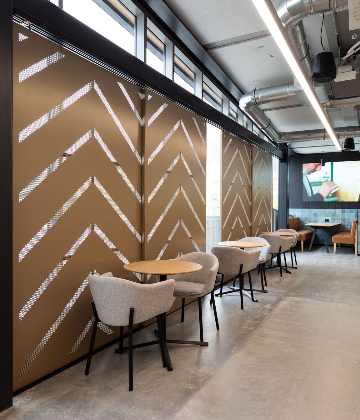 BNZ Partner Centre Queenstown by Warren and Mahoney