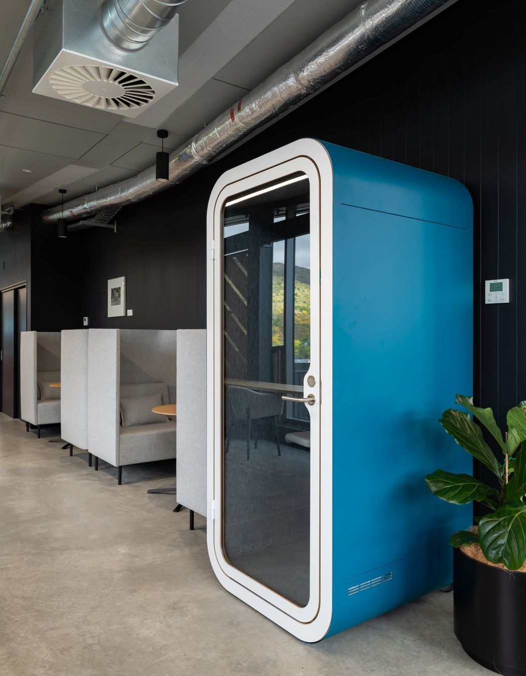 BNZ Partner Centre Queenstown by Warren and Mahoney