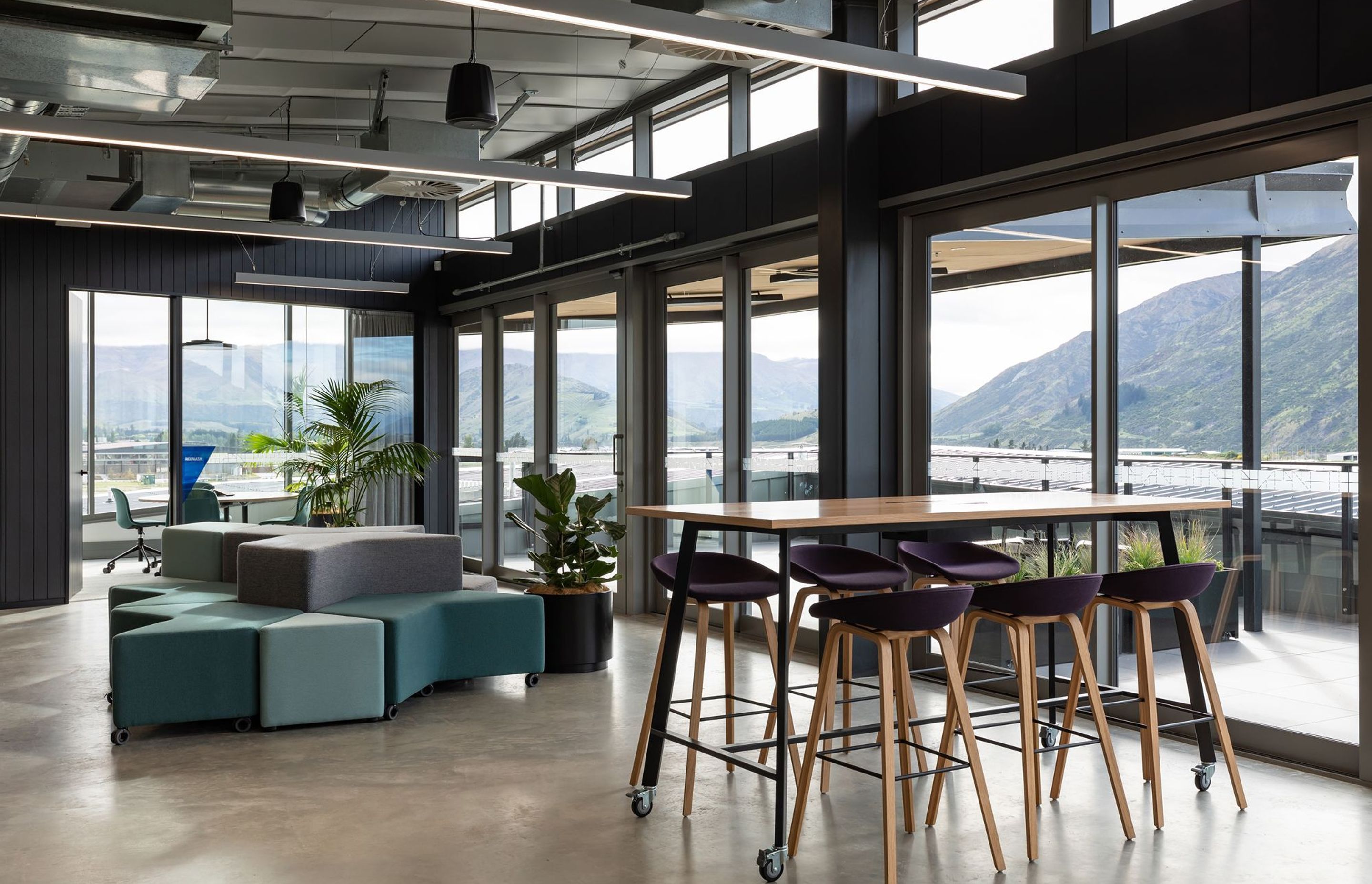 BNZ Partner Centre Queenstown by Warren and Mahoney