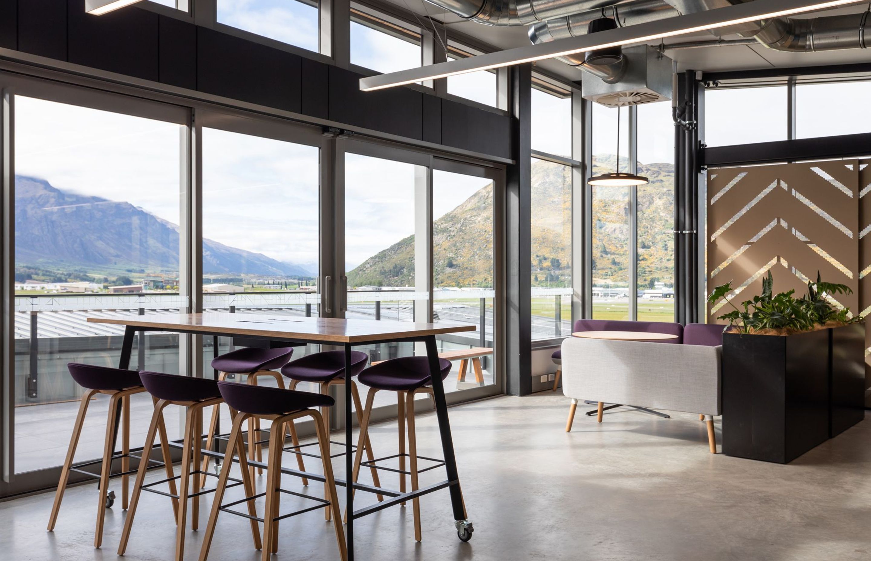 BNZ Partner Centre Queenstown by Warren and Mahoney