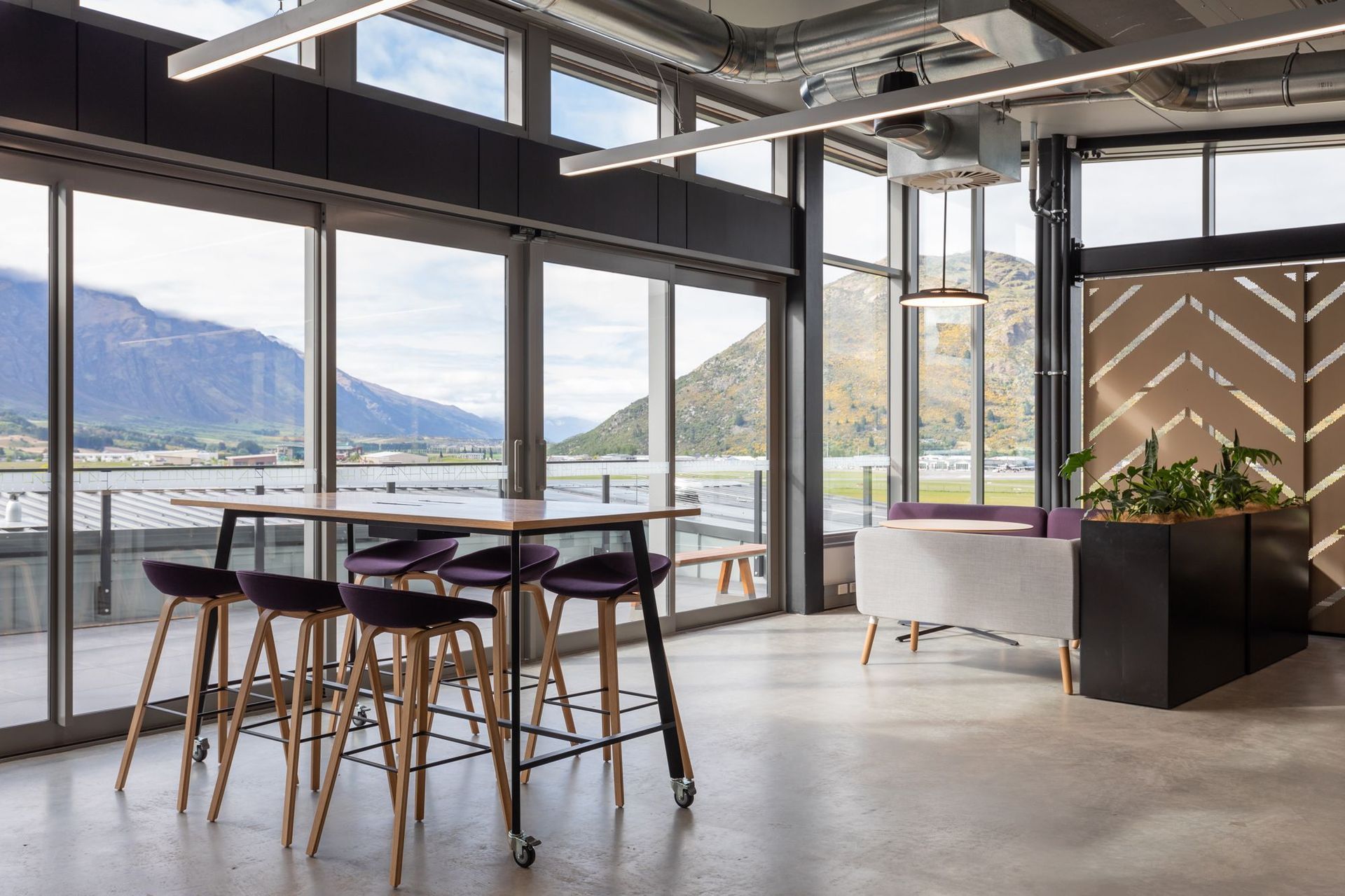 BNZ Partner Centre Queenstown by Warren and Mahoney