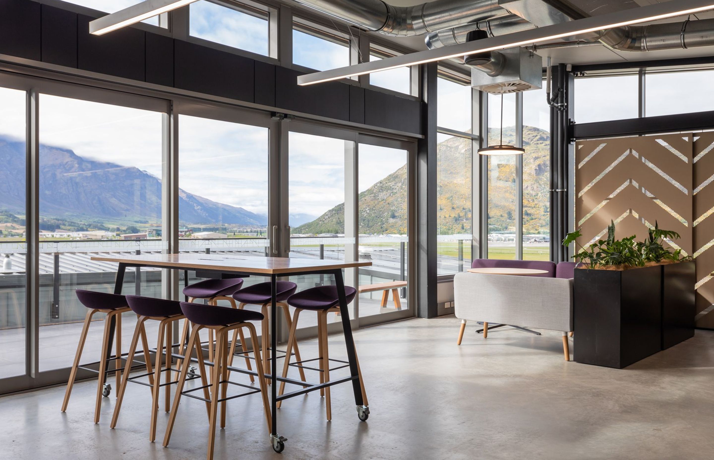 BNZ Partner Centre Queenstown by Warren and Mahoney