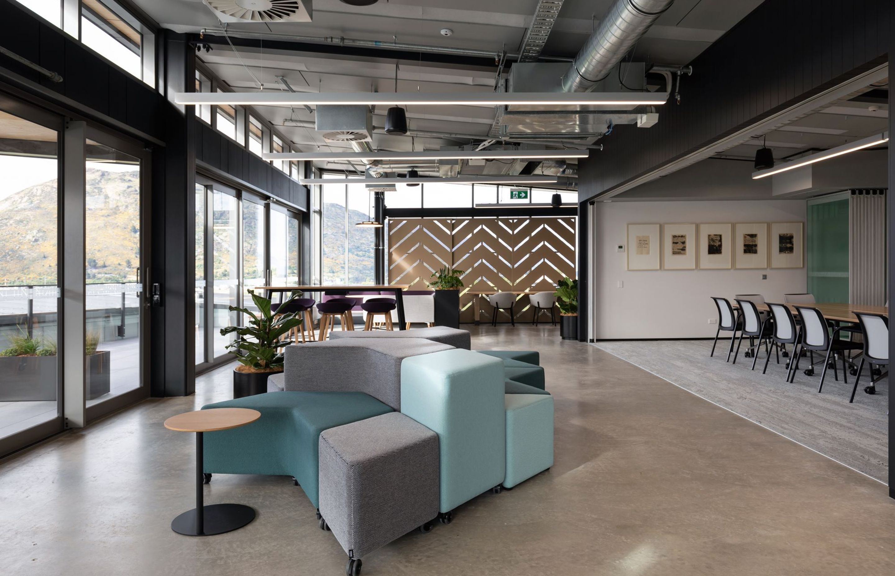 BNZ Partner Centre Queenstown by Warren and Mahoney