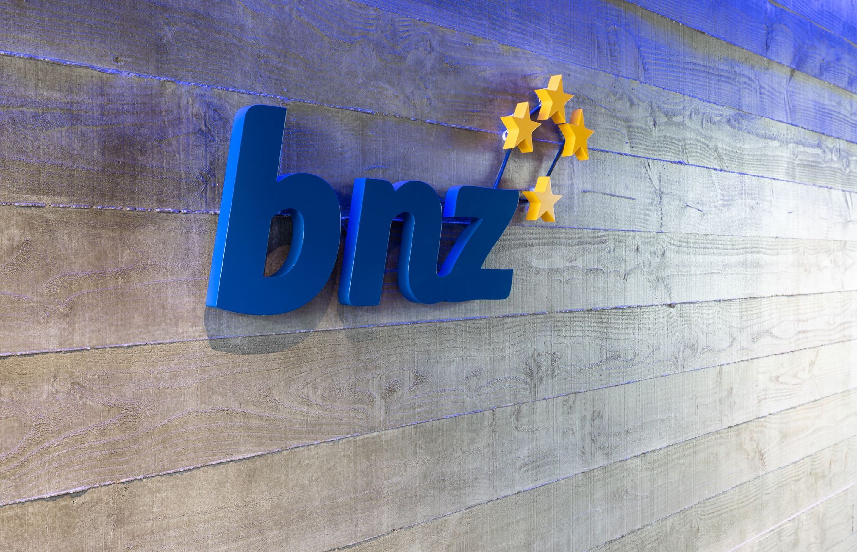 BNZ Partner Centre Queenstown by Warren and Mahoney