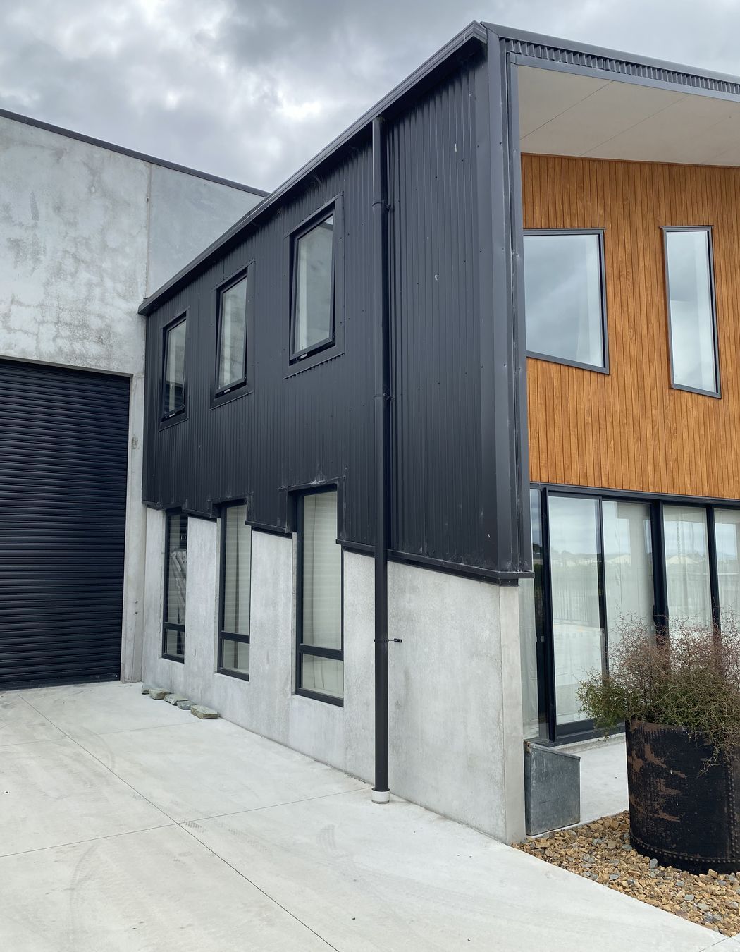 Kingsford Smith Commercial