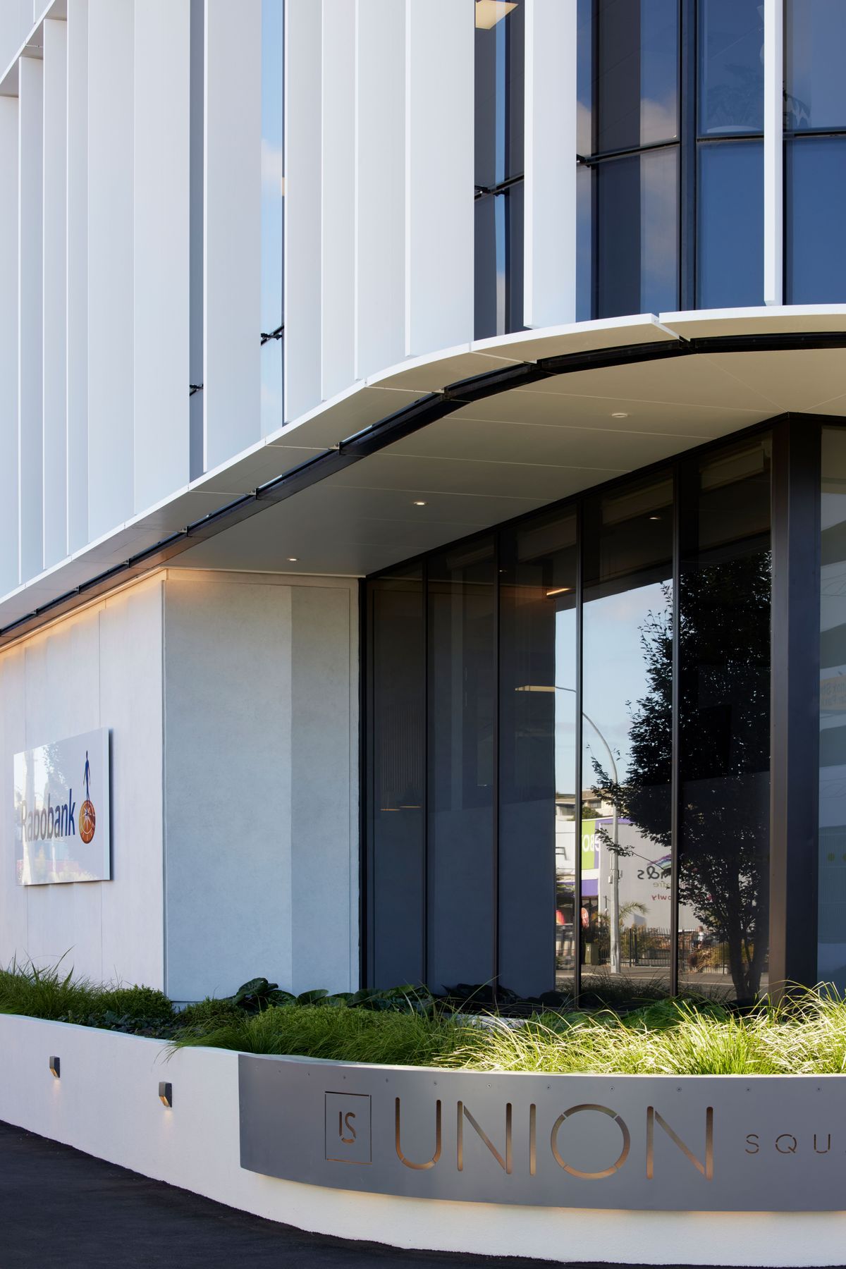 It’s an ideal location, says Sam. “Waikato Regional Theatre is being built not too far away, and it's adjacent to Hood Street, which is Hamilton’s social area with bars and restaurants.”