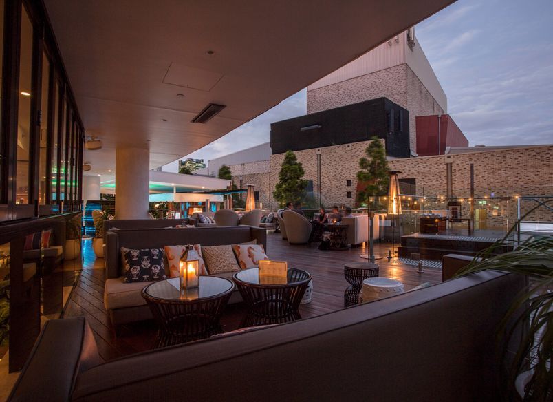 Soleil Pool Bar