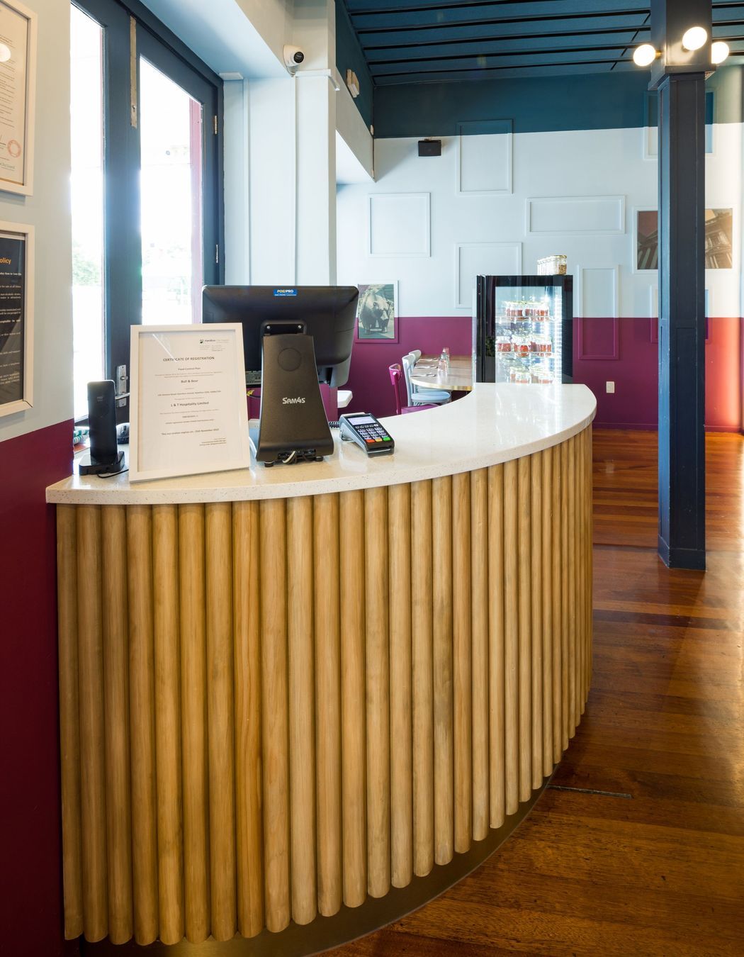 Bull and Bear, Hamilton