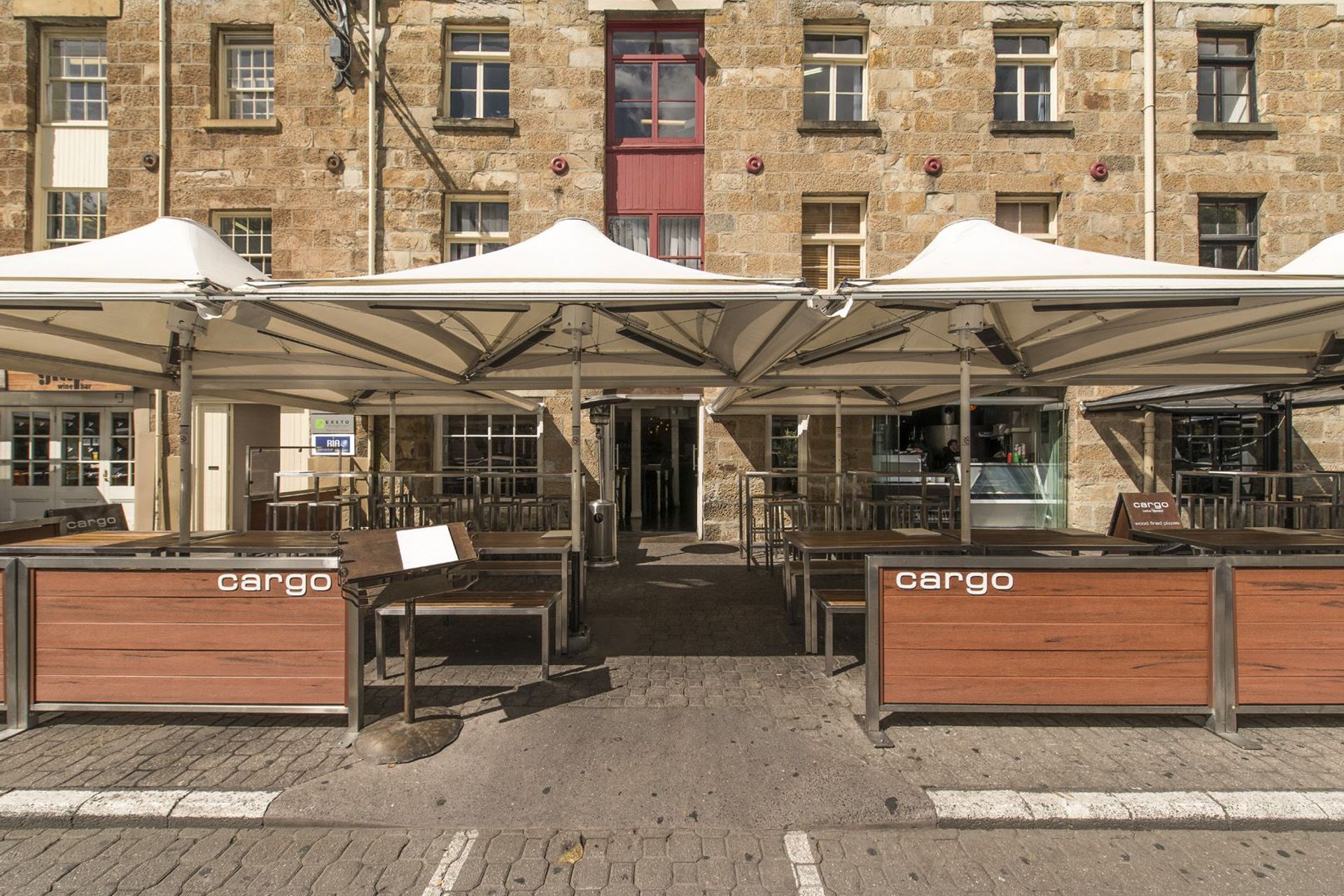 Cargo Bar
