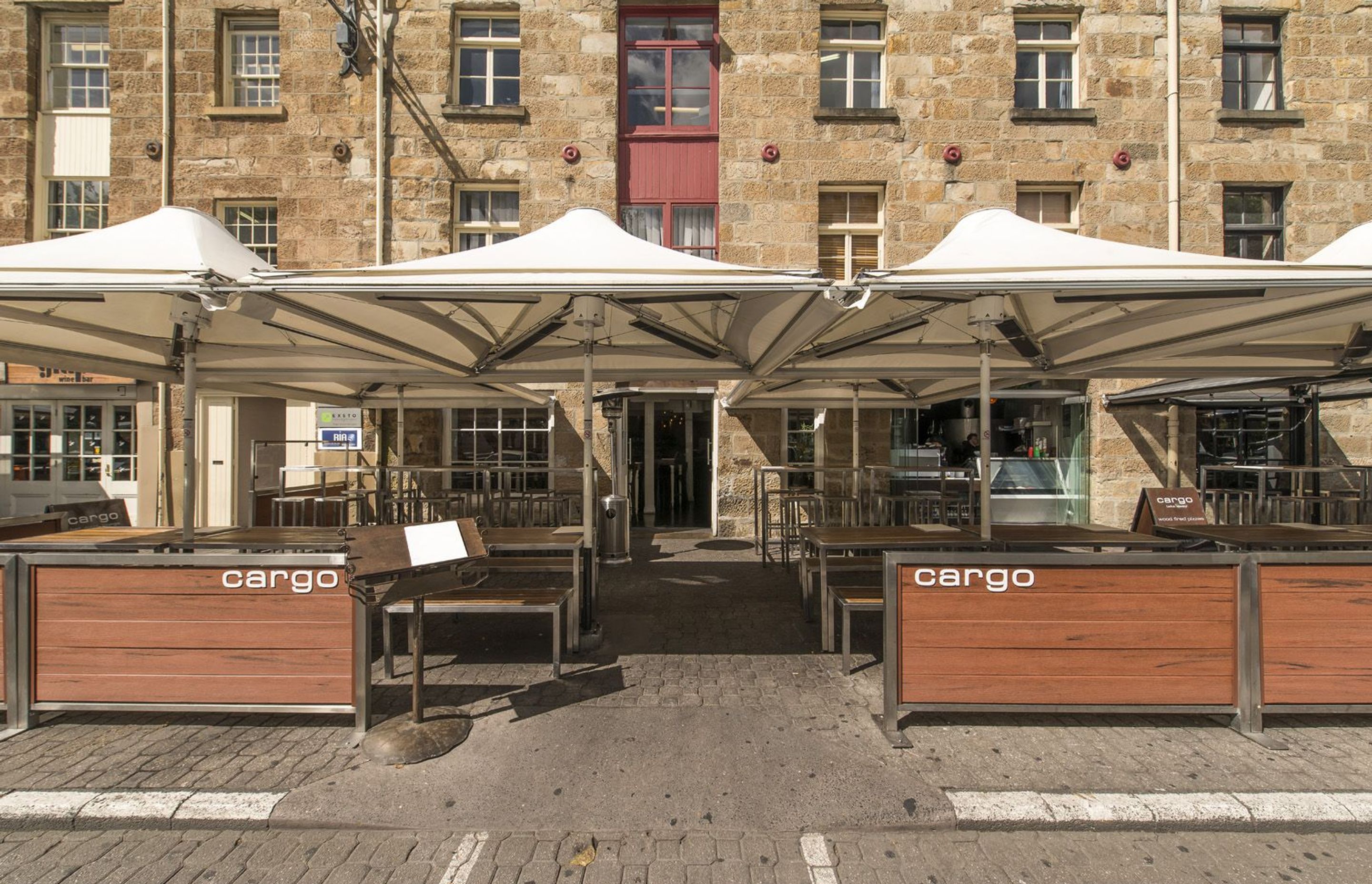 Cargo Bar
