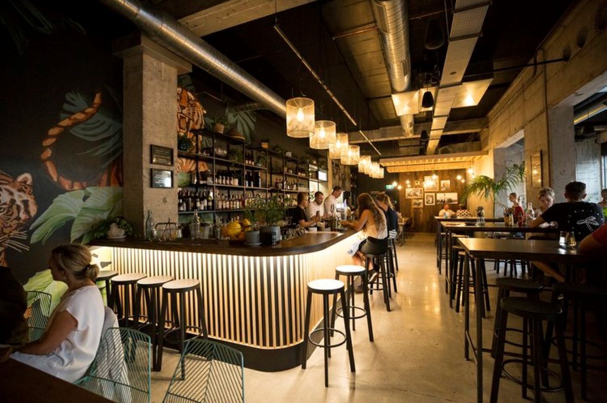 Banh Mi Caphe - Shelving and Signage Backdrop