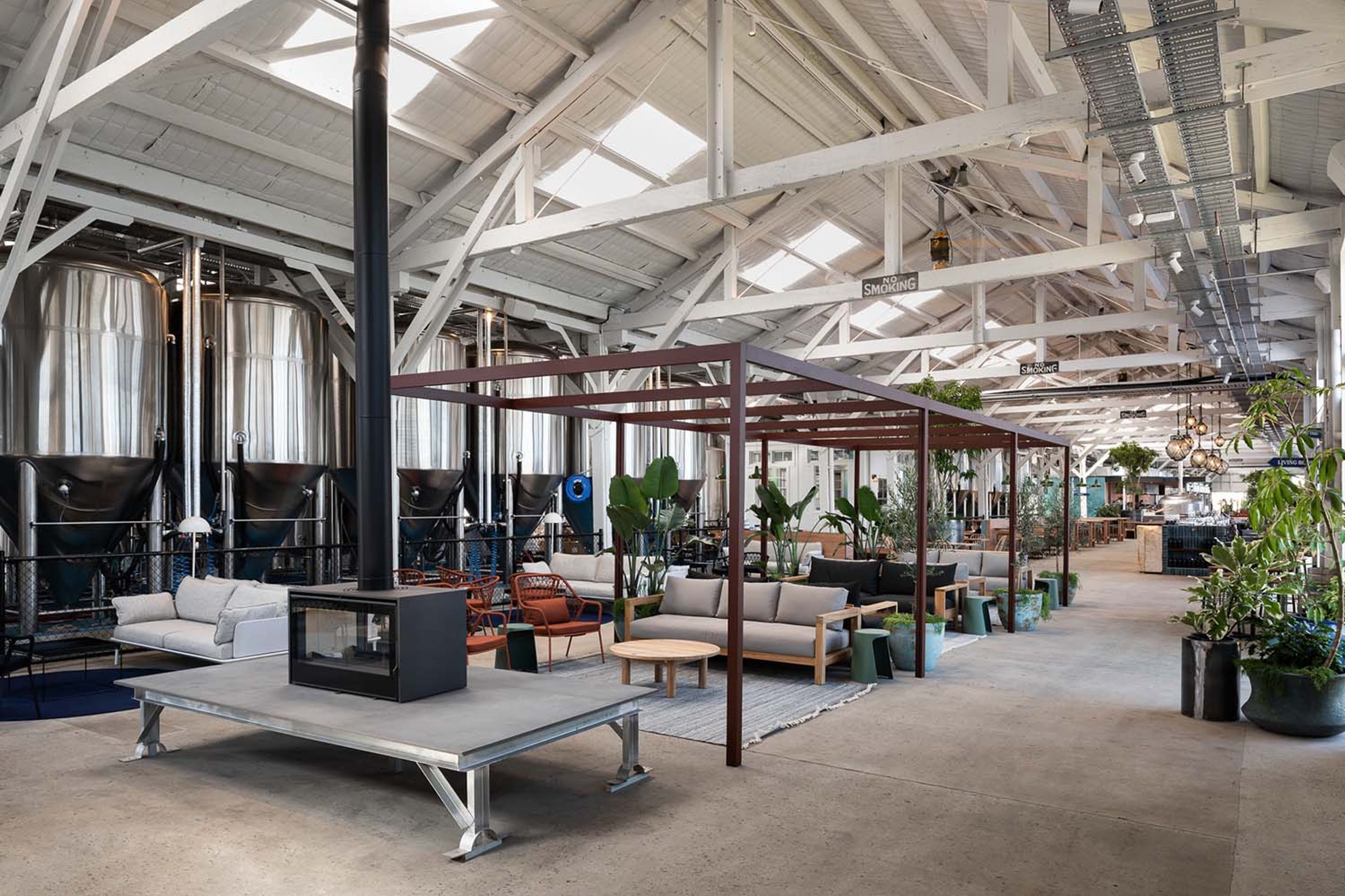 AX-i1000-FS-DS-Gage-Roads-Brewery-Fremantle-WA-Fireplace-1.jpeg