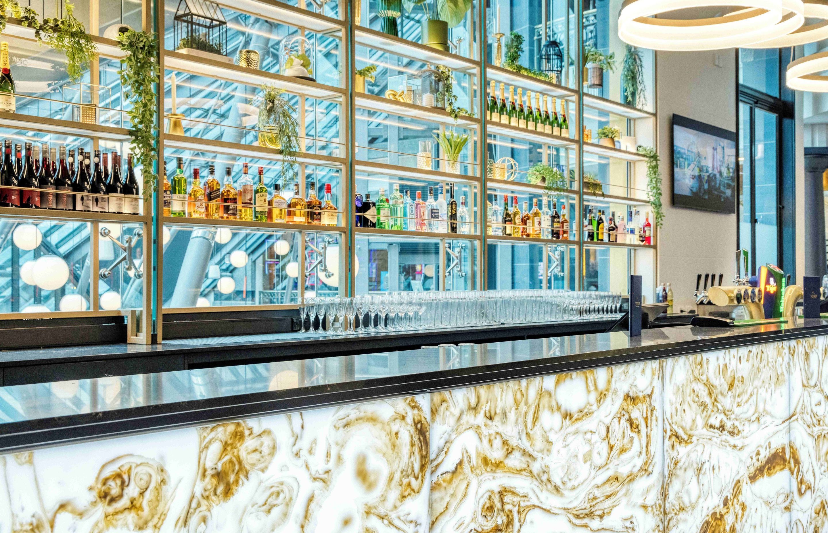 Bar-2.jpg