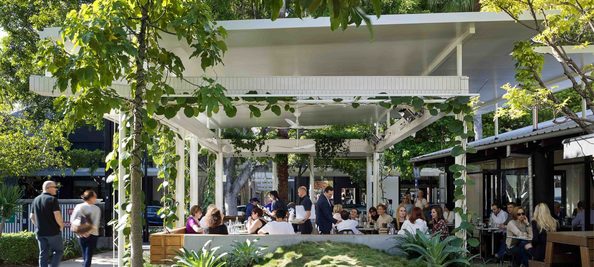 Harvey’s Bar & Bistro banner