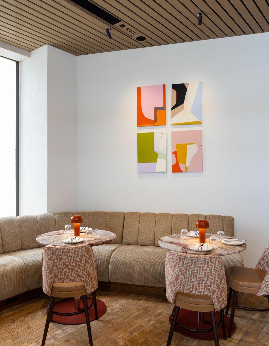 Palmer Bar - Natural Foret Oscar Ono Mosaic Flooring