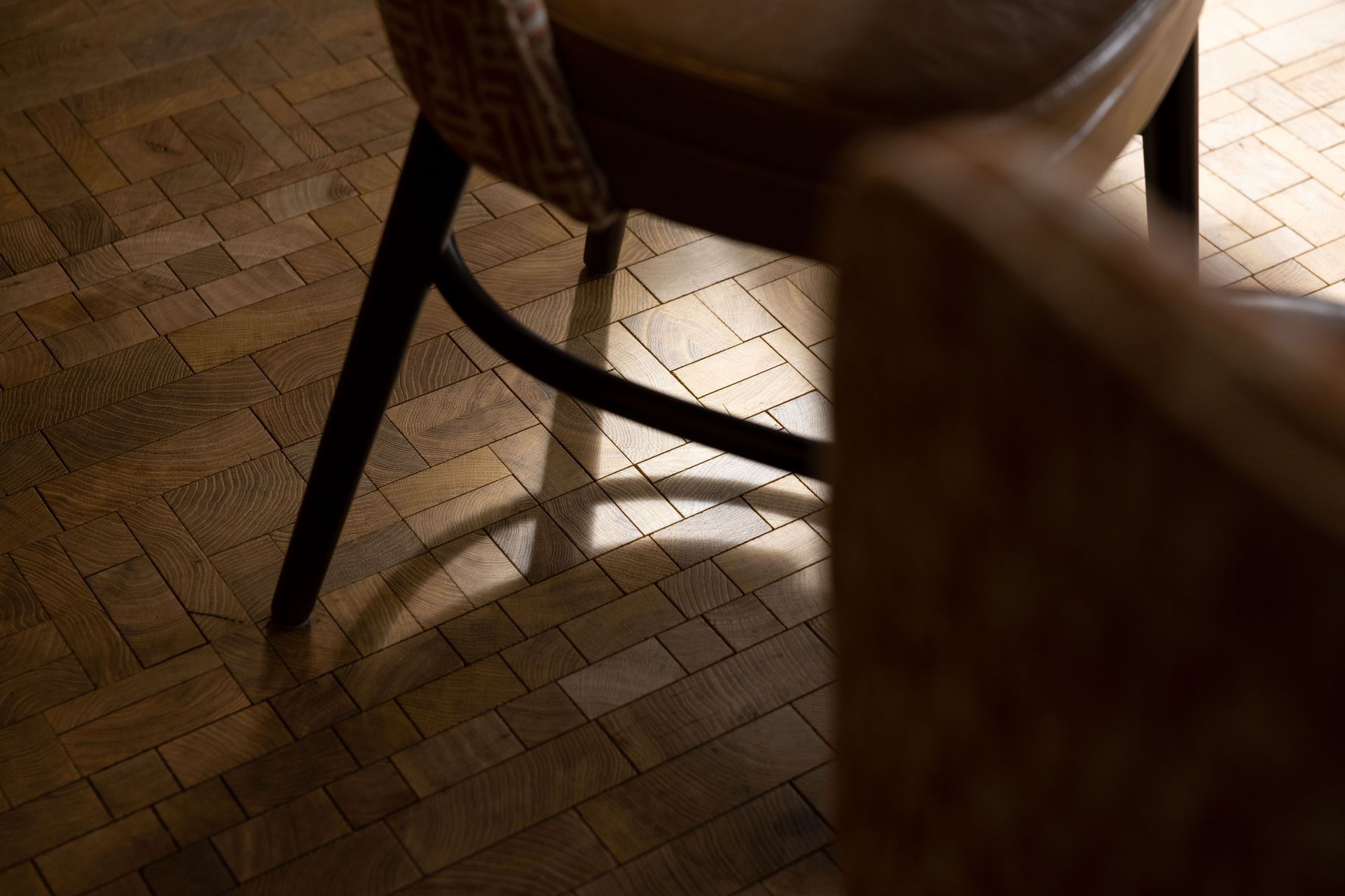 Palmer Bar - Natural Foret Oscar Ono Mosaic Flooring