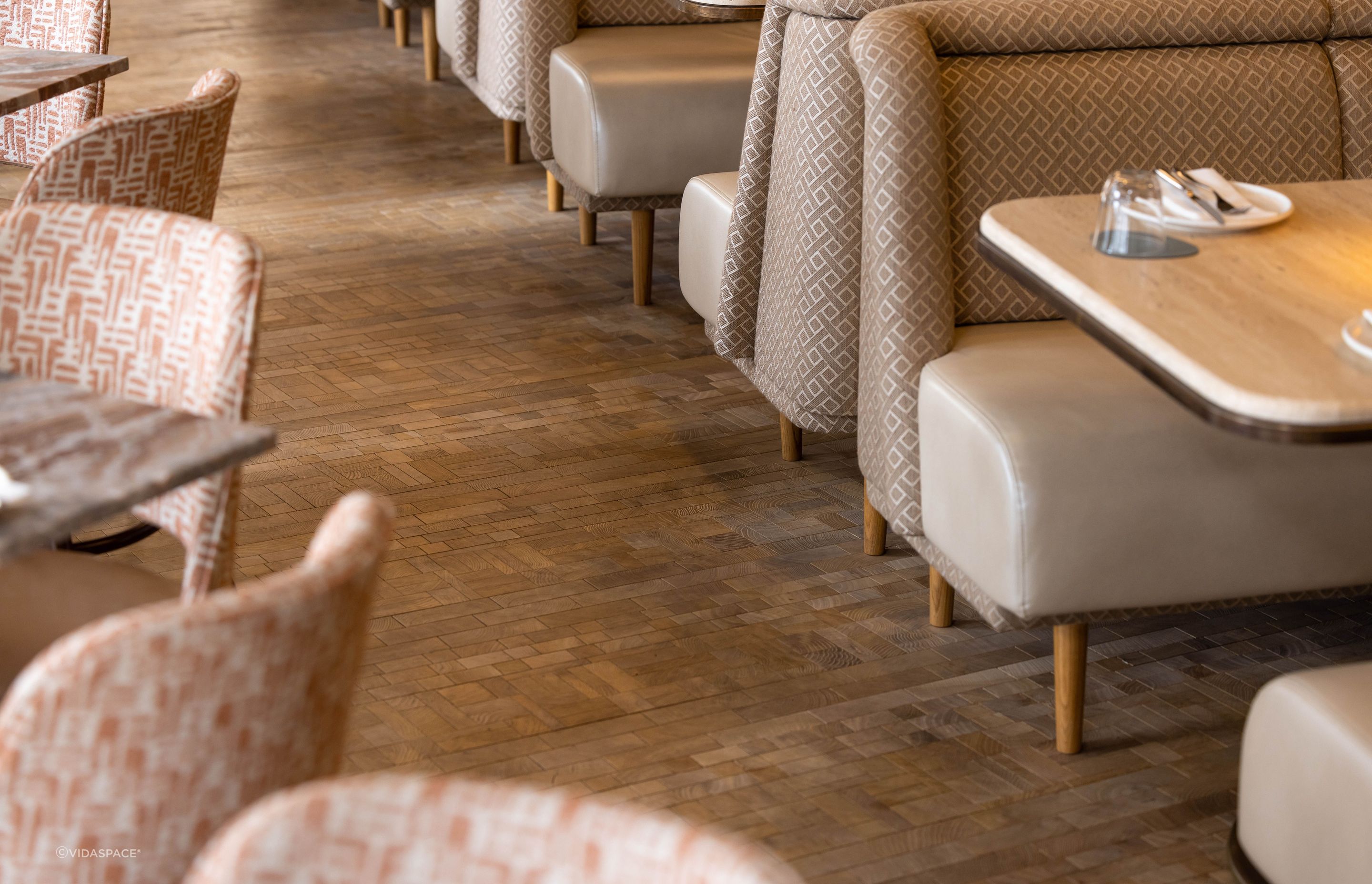 Palmer Bar - Natural Foret Oscar Ono Mosaic Flooring