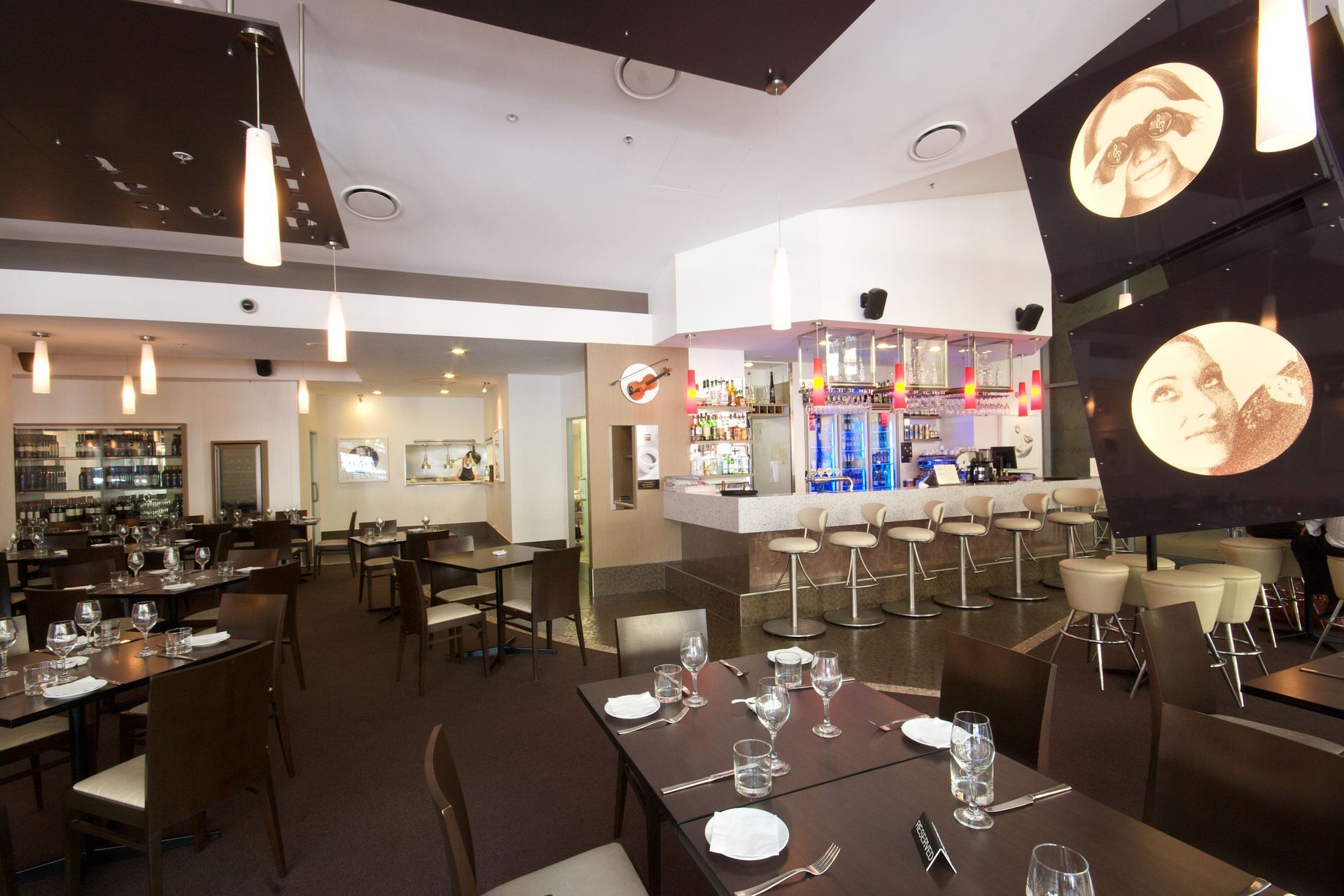 Charlottes Bar and Bistro