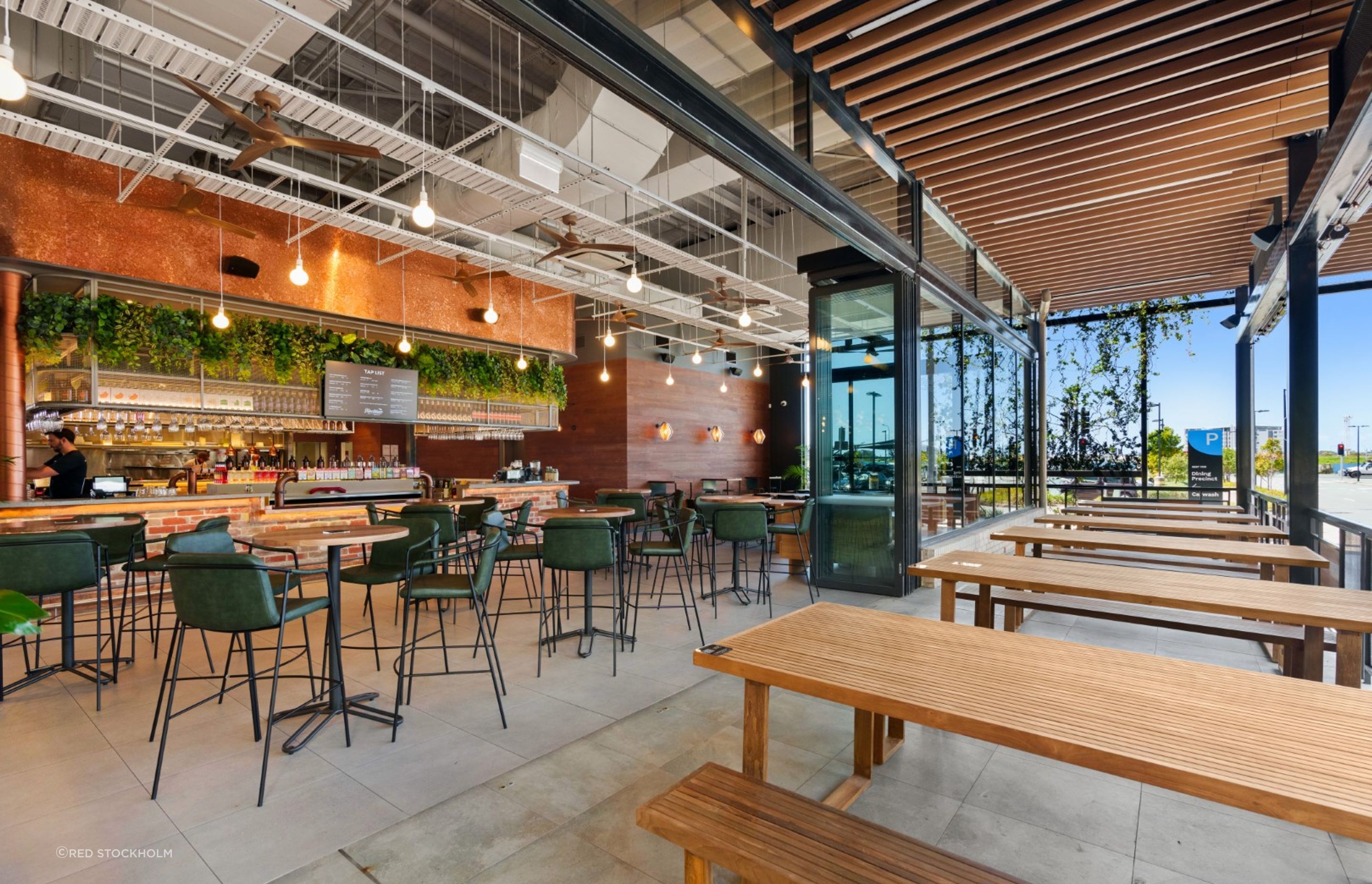 RSSlipstreamSocialHouse4-Large.jpg