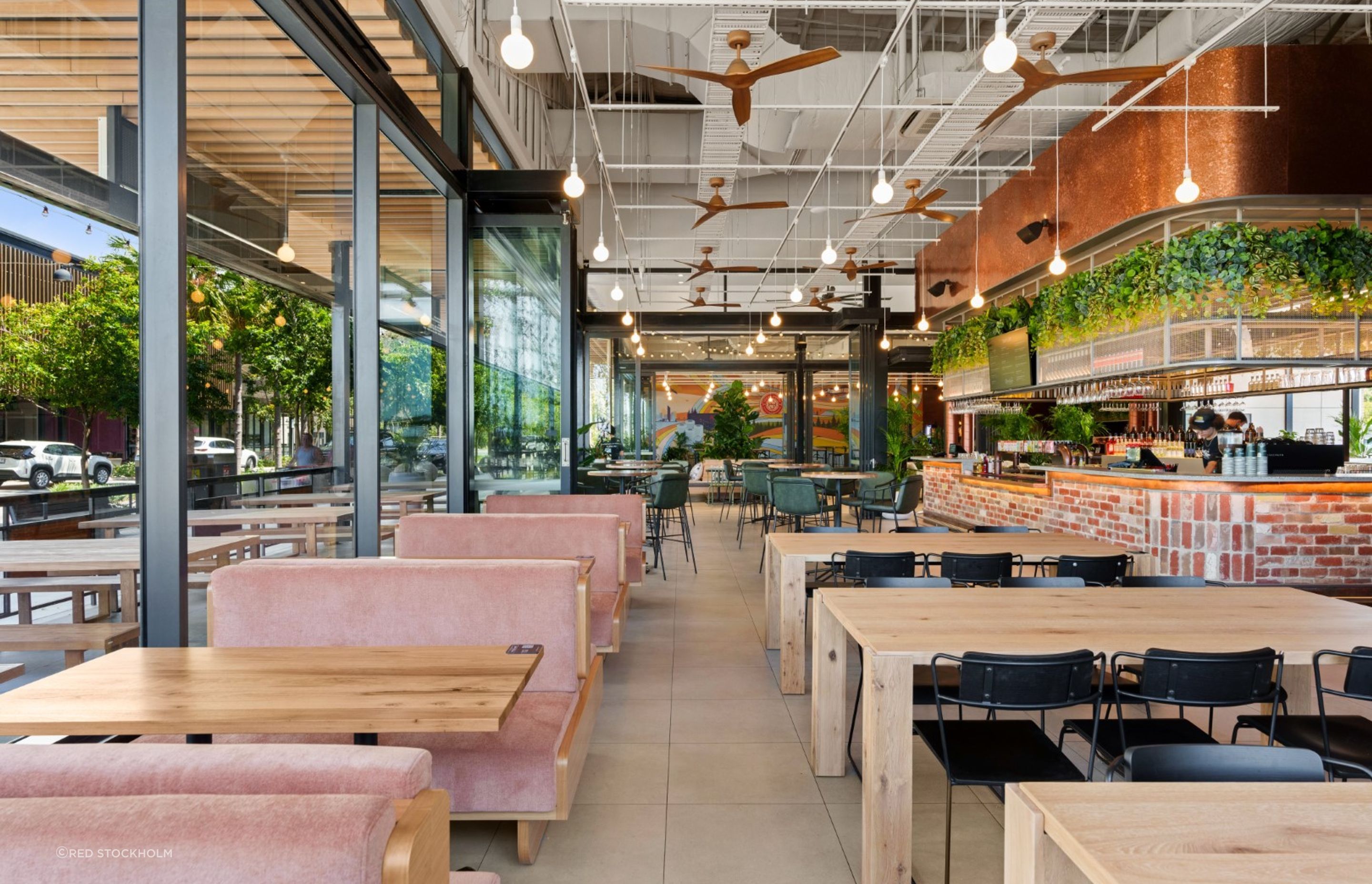 RSSlipstreamSocialHouse6-Large.jpg