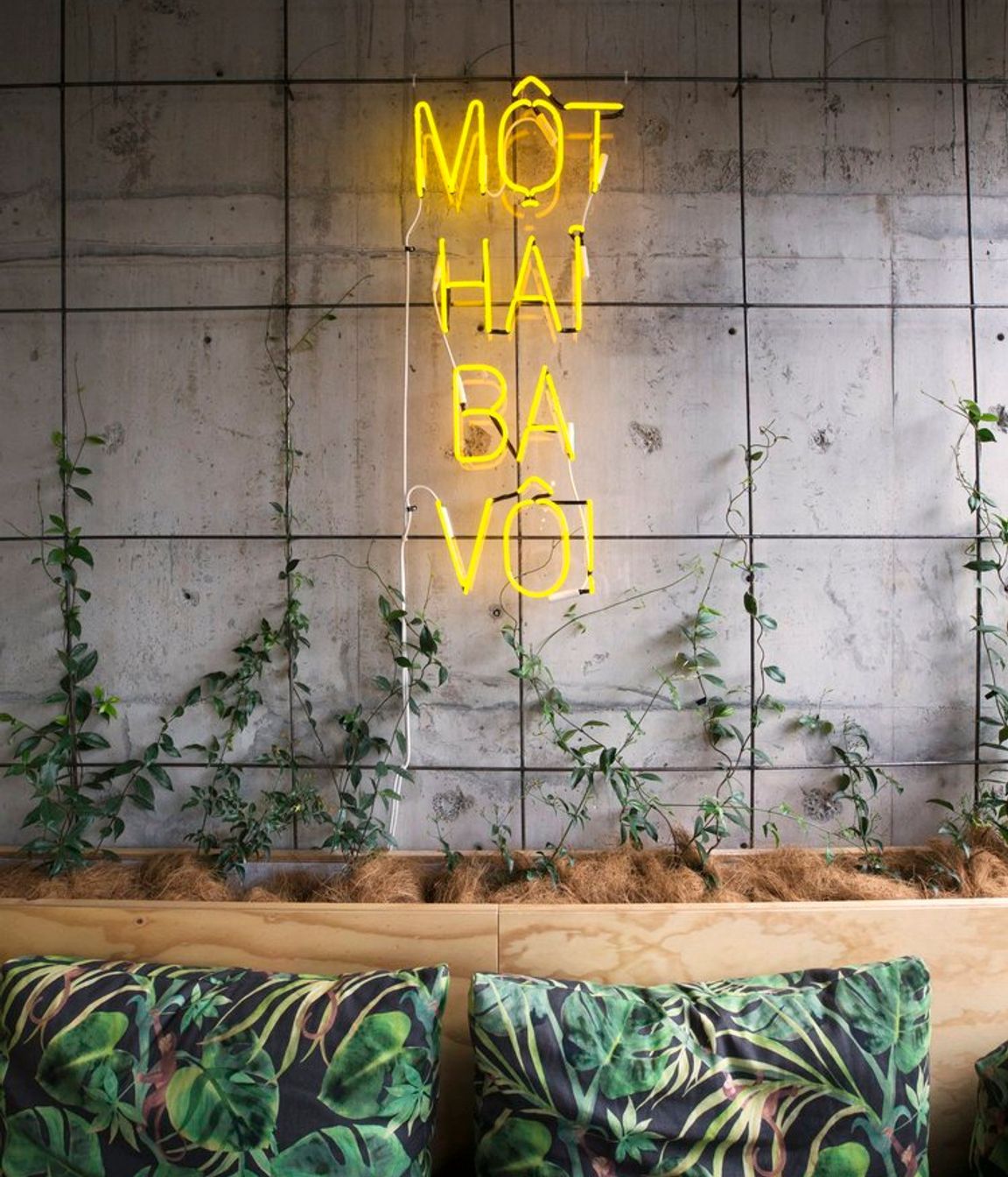 Banh Mi Caphe - Shelving and Signage Backdrop