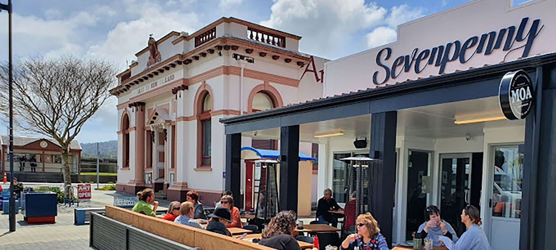 Sevenpenny banner