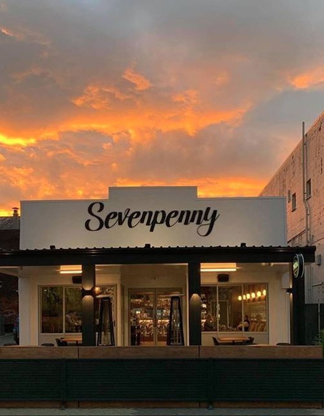 Sevenpenny-8.JPG