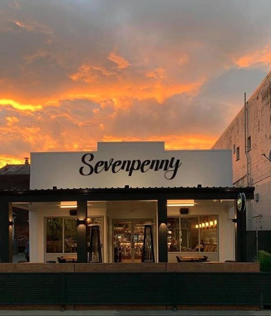 Sevenpenny-8.JPG
