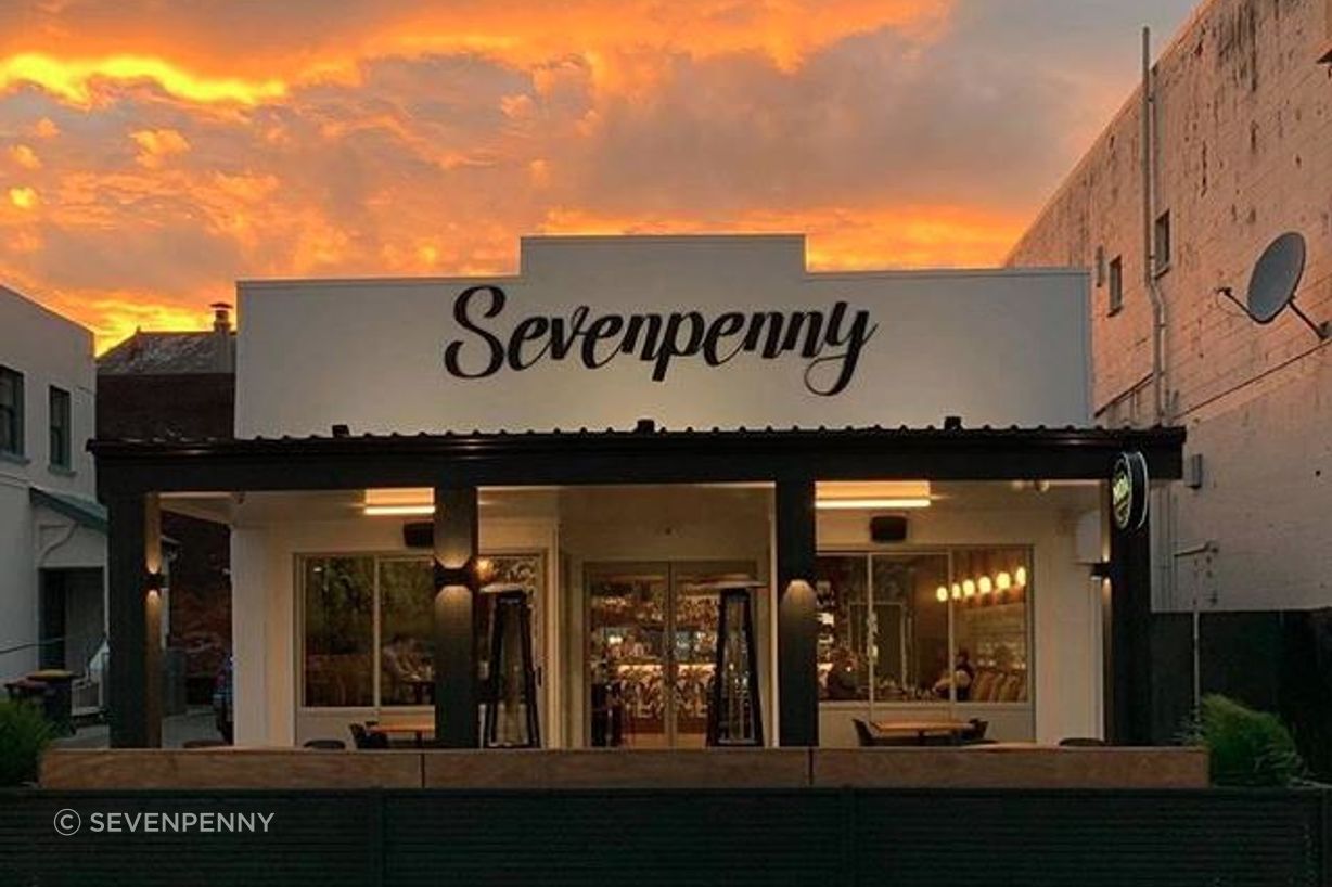 Sevenpenny-8.JPG