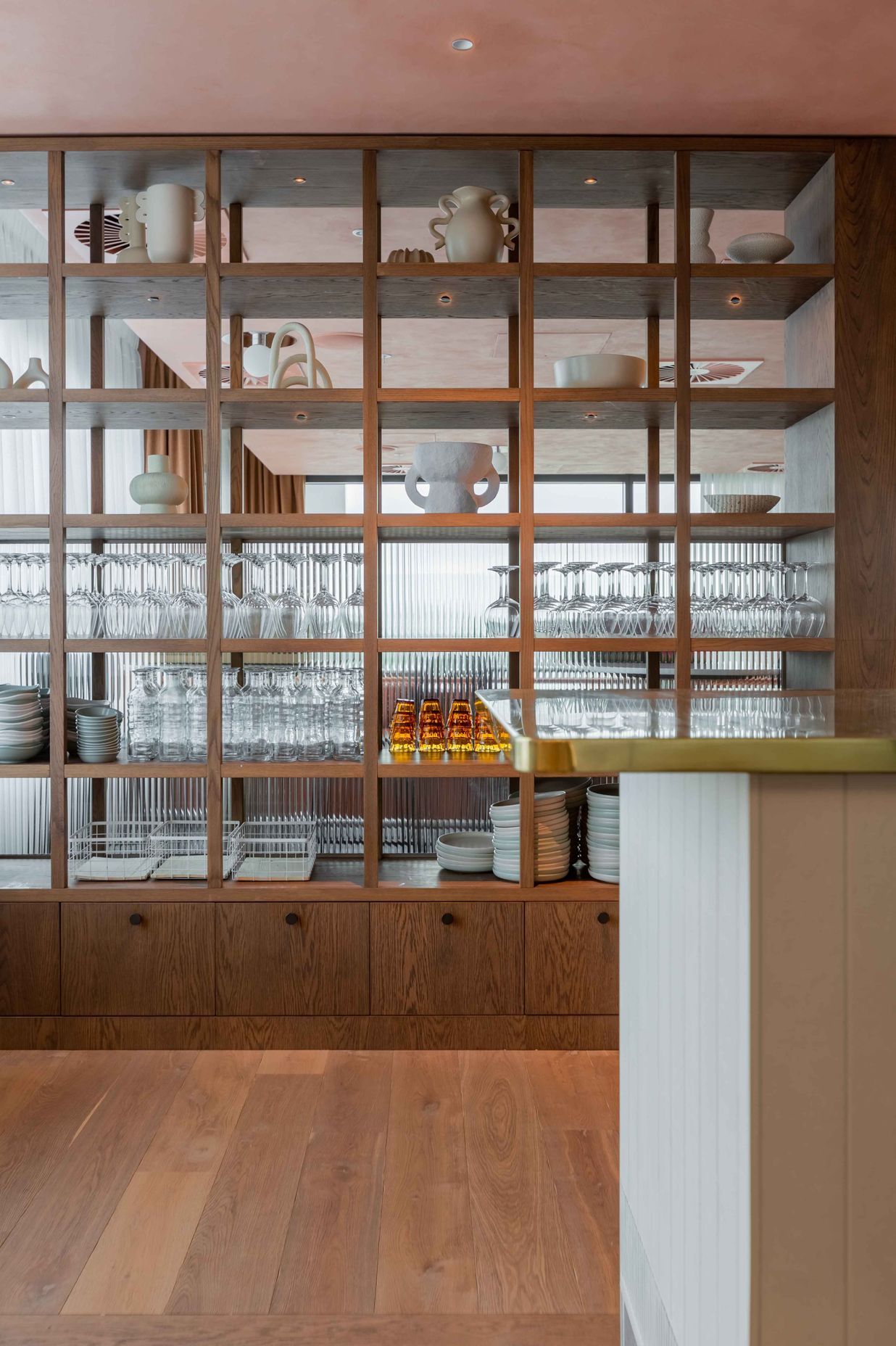 Sunset Bar, Sudima Hotel