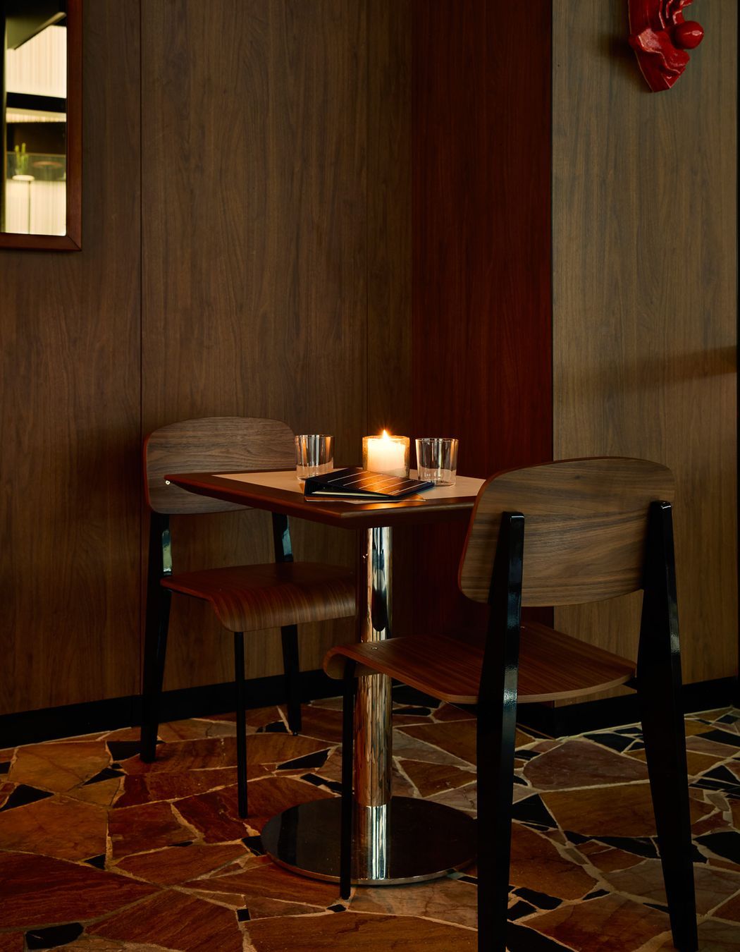 TheIntlWineBar240-v3.jpg