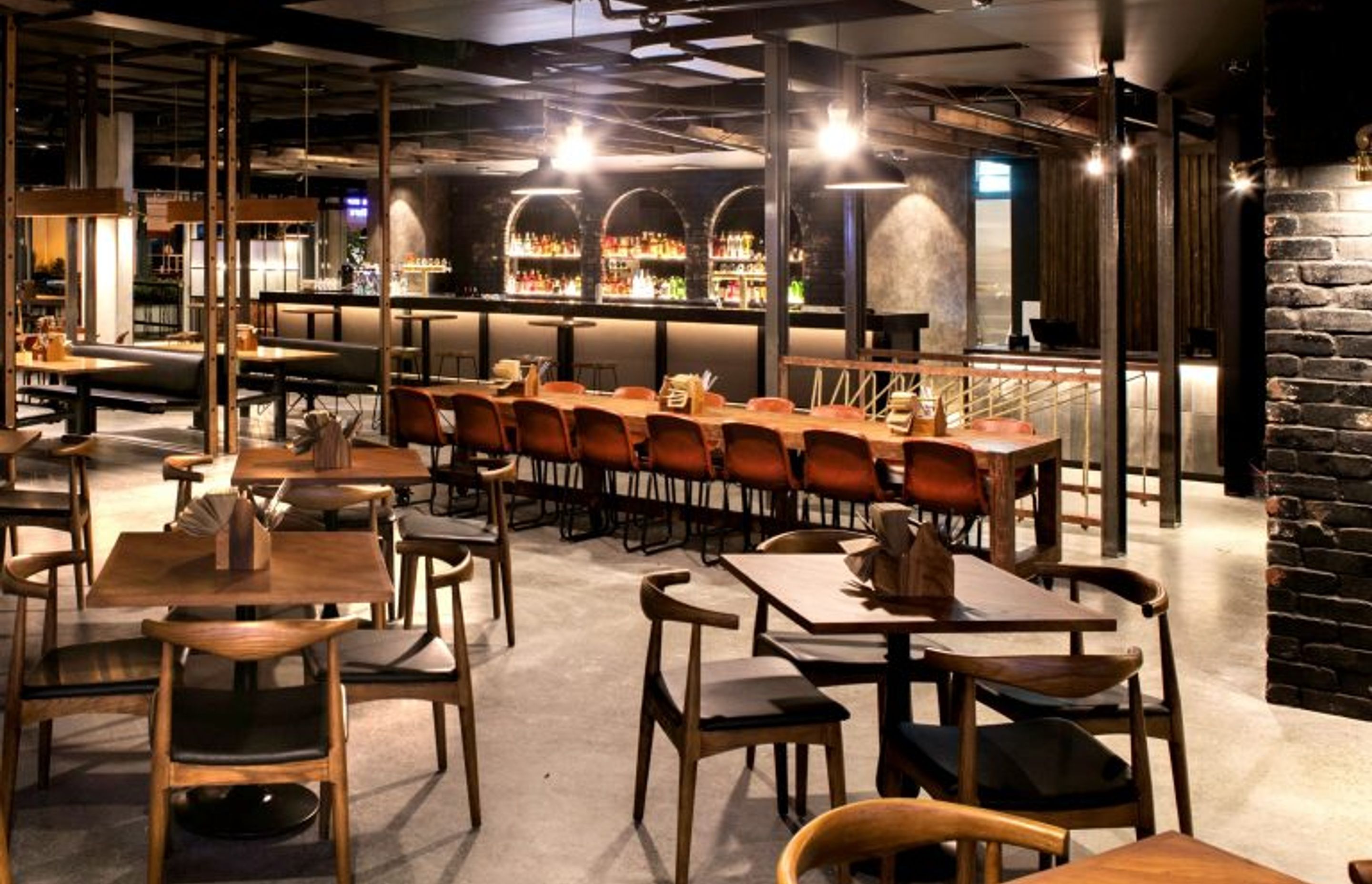 ##&&Uptown Gastropub