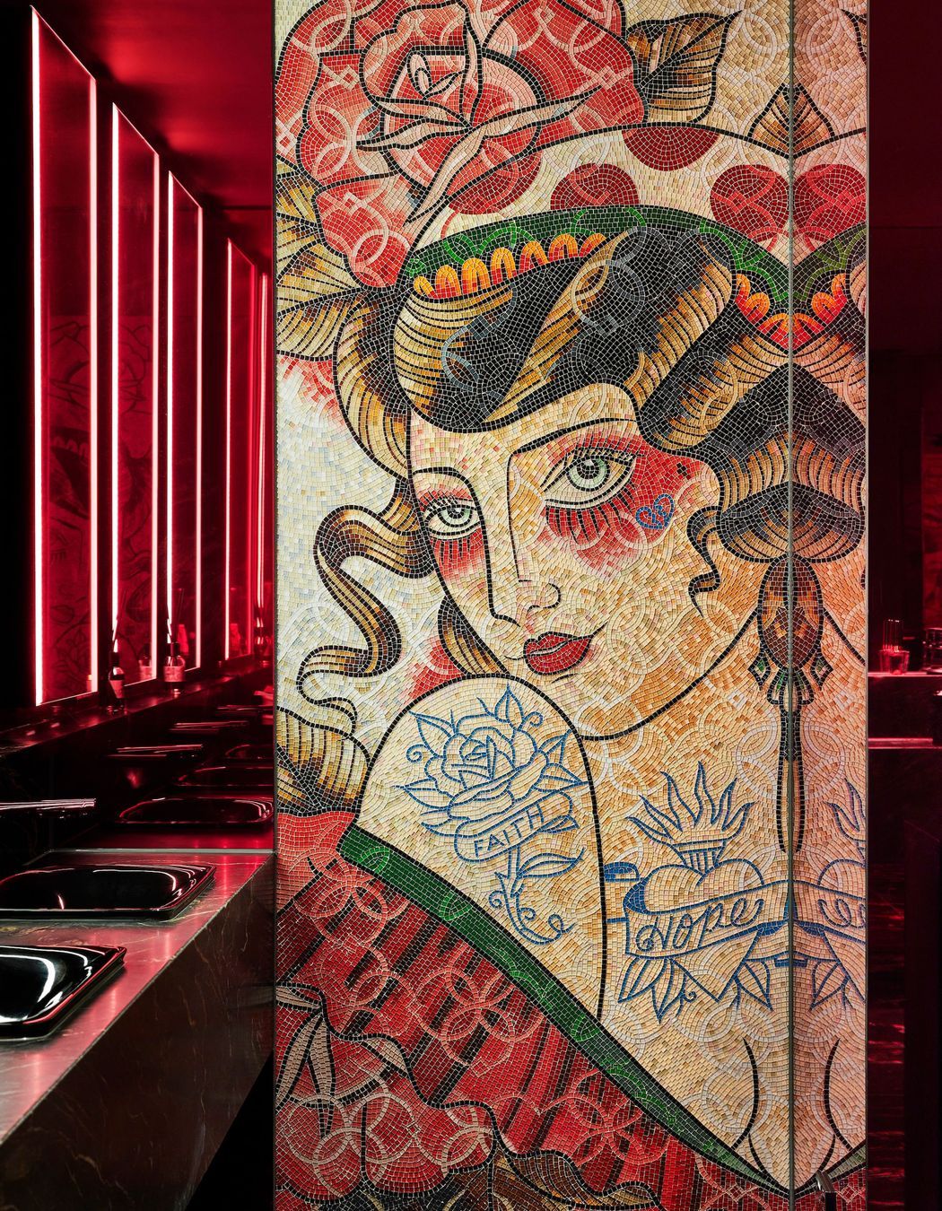 Curious Bar