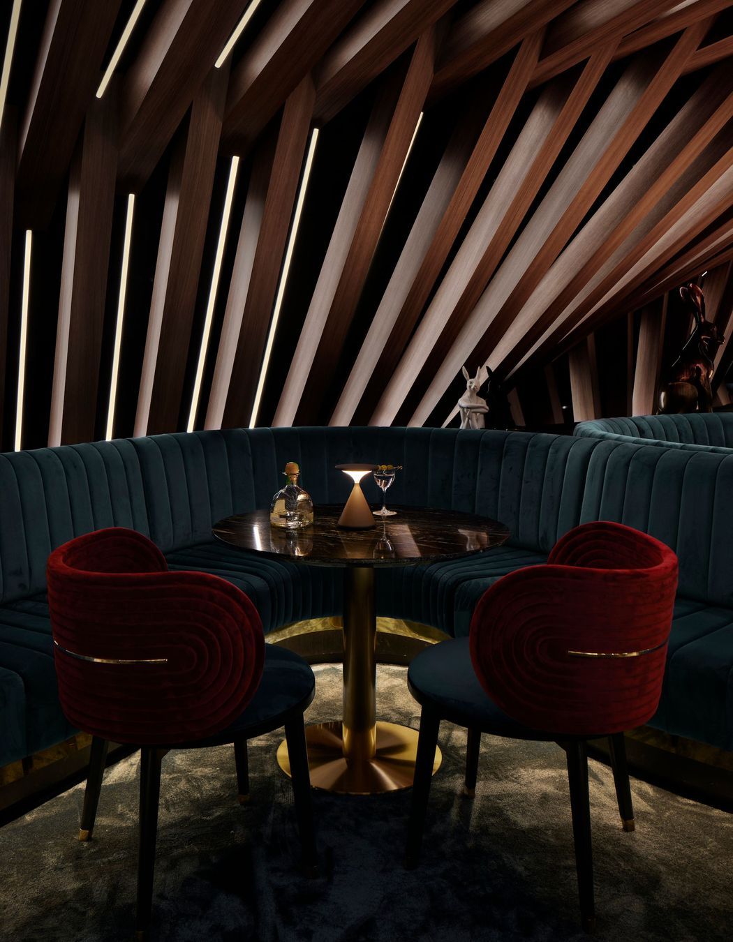 Curious Bar