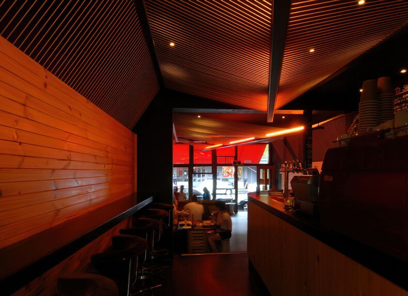 Yulli’s Bar & Restaurant