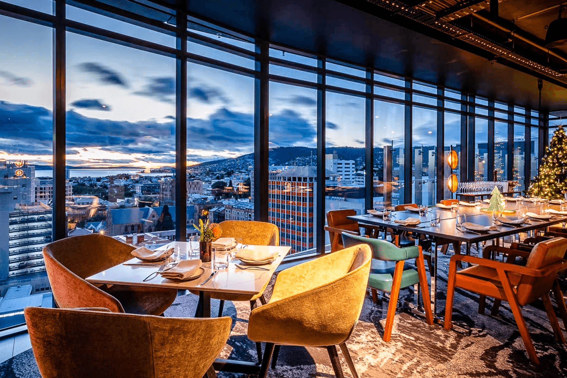 ##Crown Plaza Roof Top Aura Bar