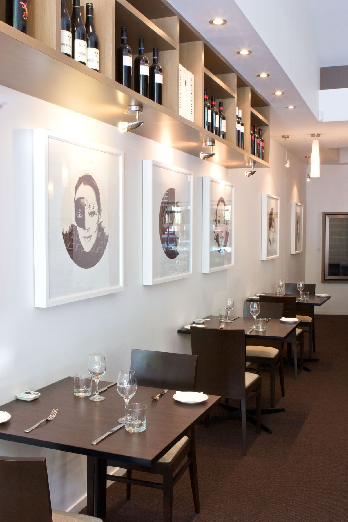 Charlottes Bar and Bistro