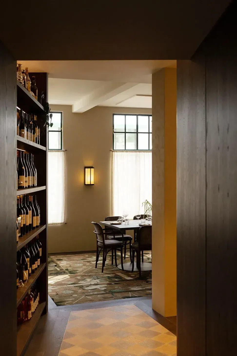thevaultambitecdiningwine.webp