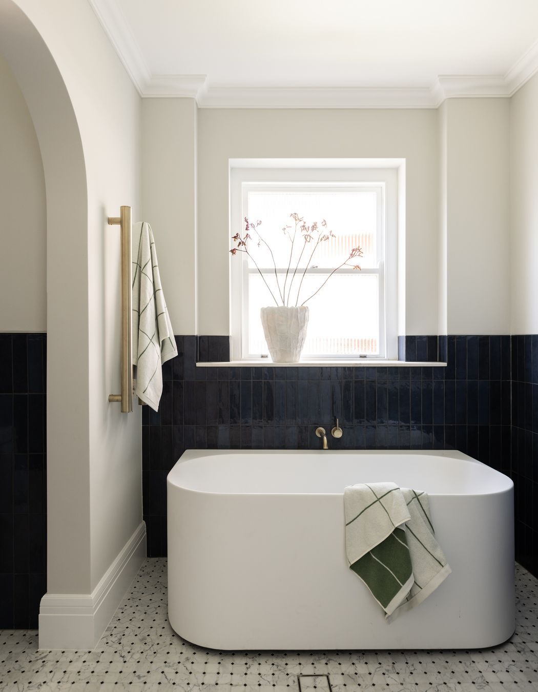 8-ANNIEBOWENedgecliff055.jpg