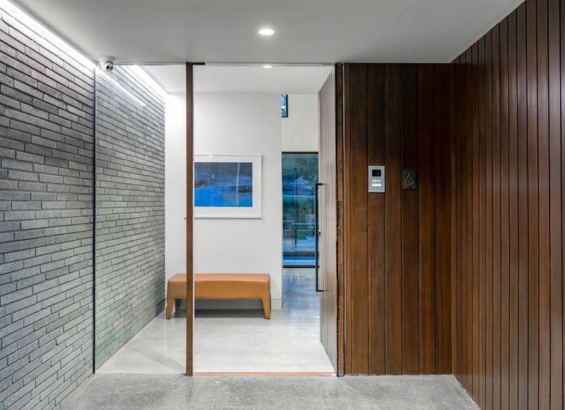 P + J Residence
