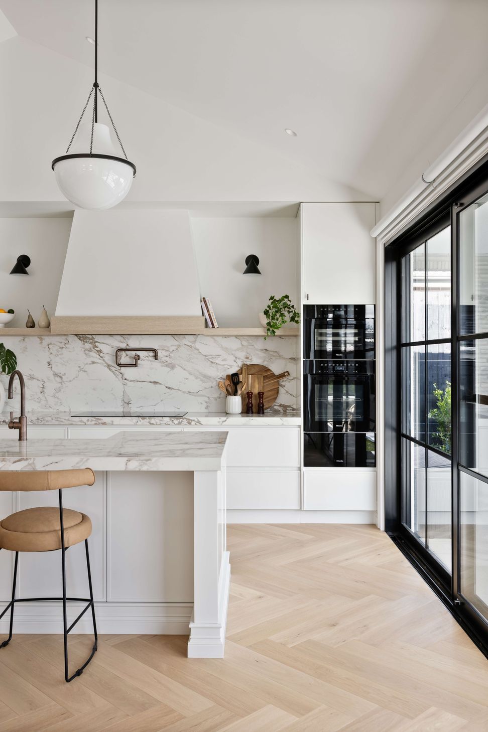 078A0074-Kitchen-Wall-Oven-Portrait-View.jpg