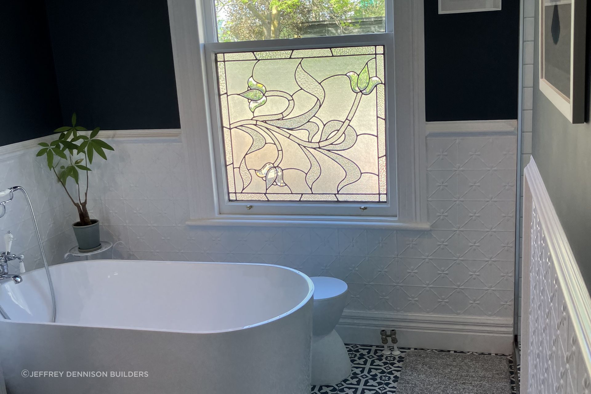 1-426-Herbert-Rd-Herbert-Completed-bathroom-with-stain-glass-in-the-background-JDBuilders-v2.jpg