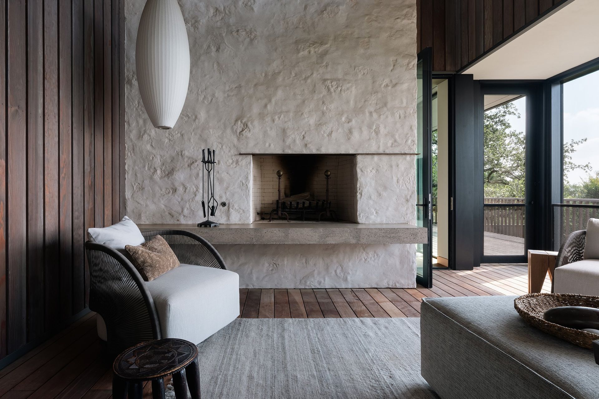 13WestLakeHillsPhoenixCuppettKilpatrickArchitectureandInteriorDesignAustinATXArchitectsaustin-tx-screened-porch-fireplace-atx-architecture-interior-design-1.jpg