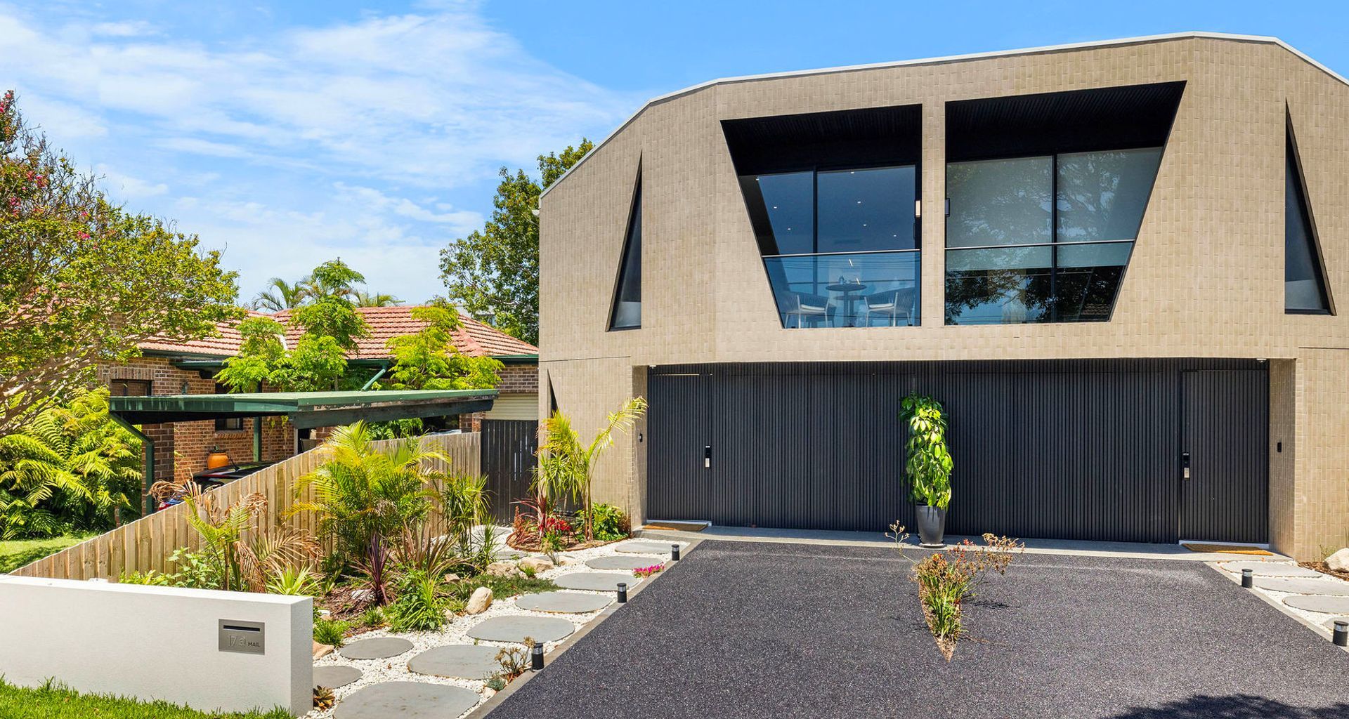 Duplex at Dawes banner